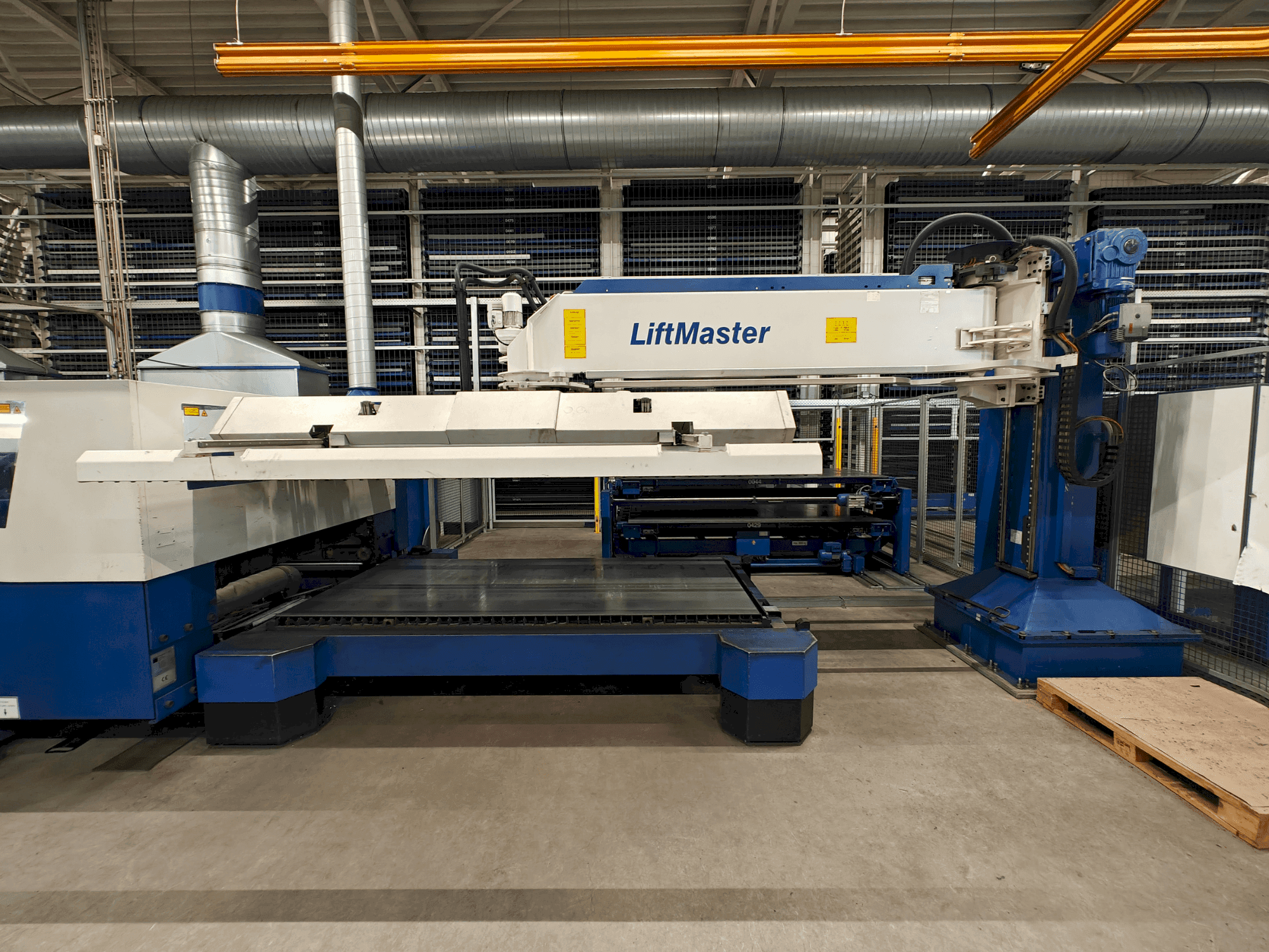 TRUMPF Trumatic L3050-maskinen framifrån