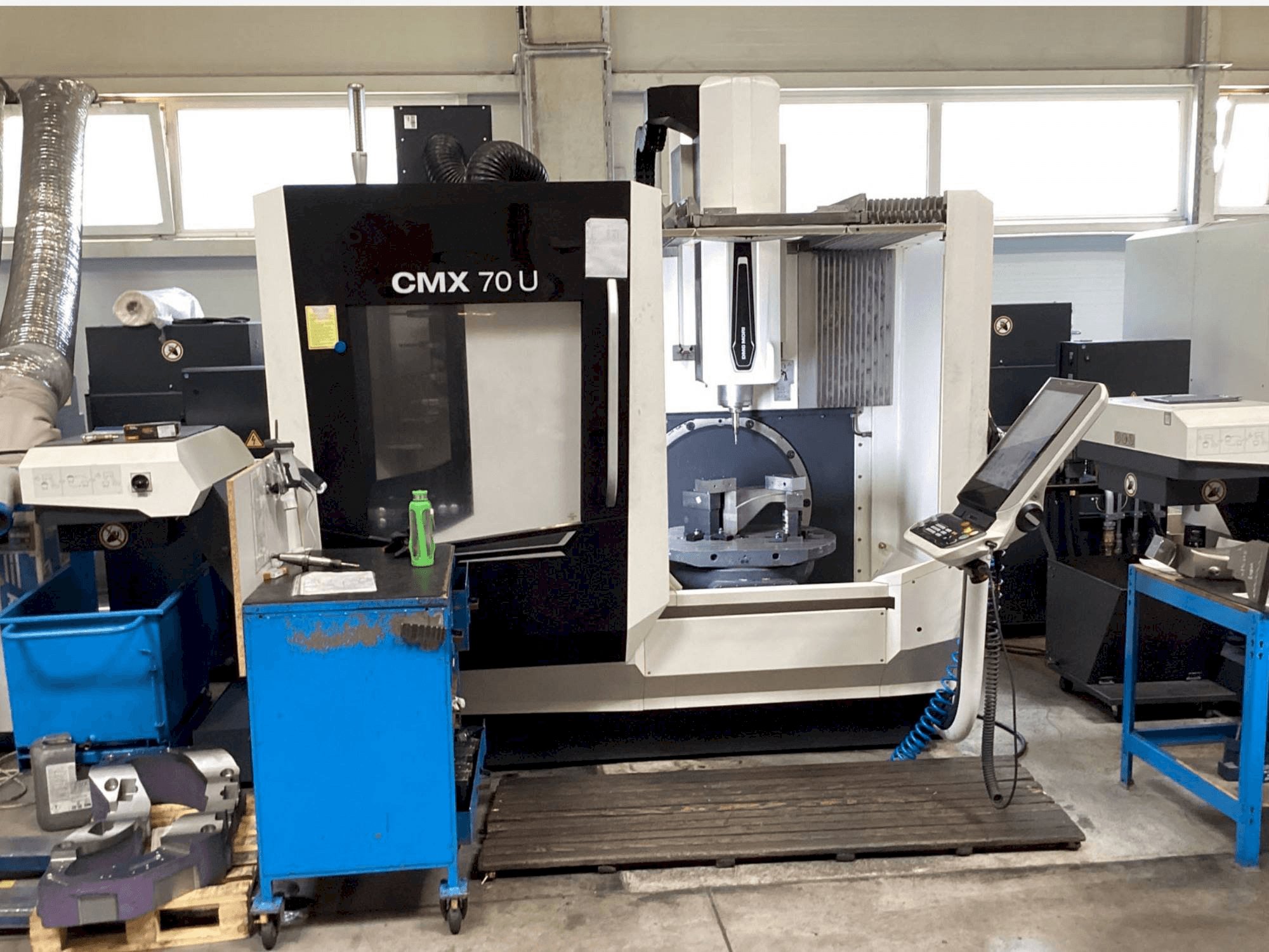 DMG MORI CMX 70U-maskinen framifrån