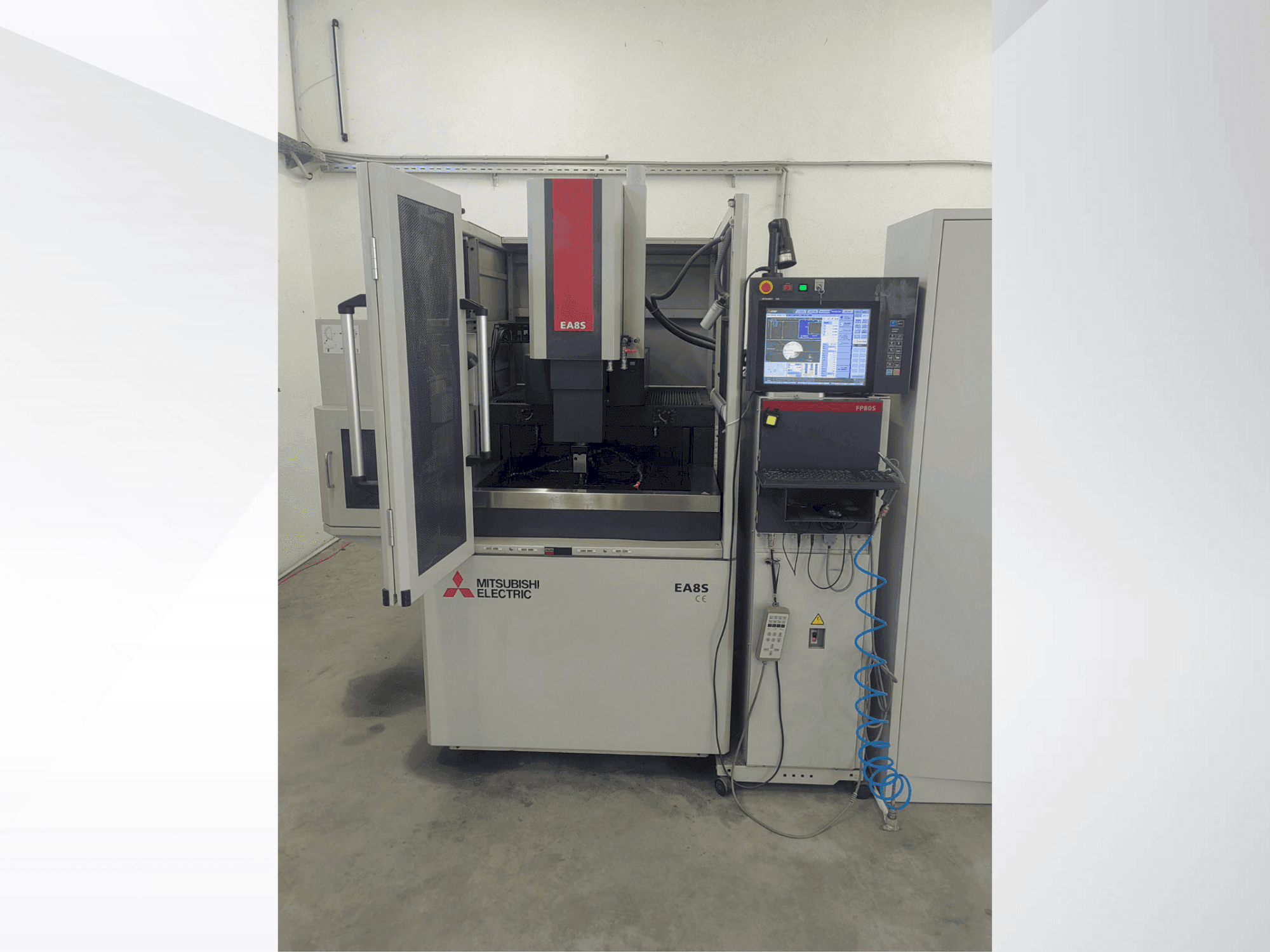 Mitsubishi Electric EA8S-maskinen framifrån