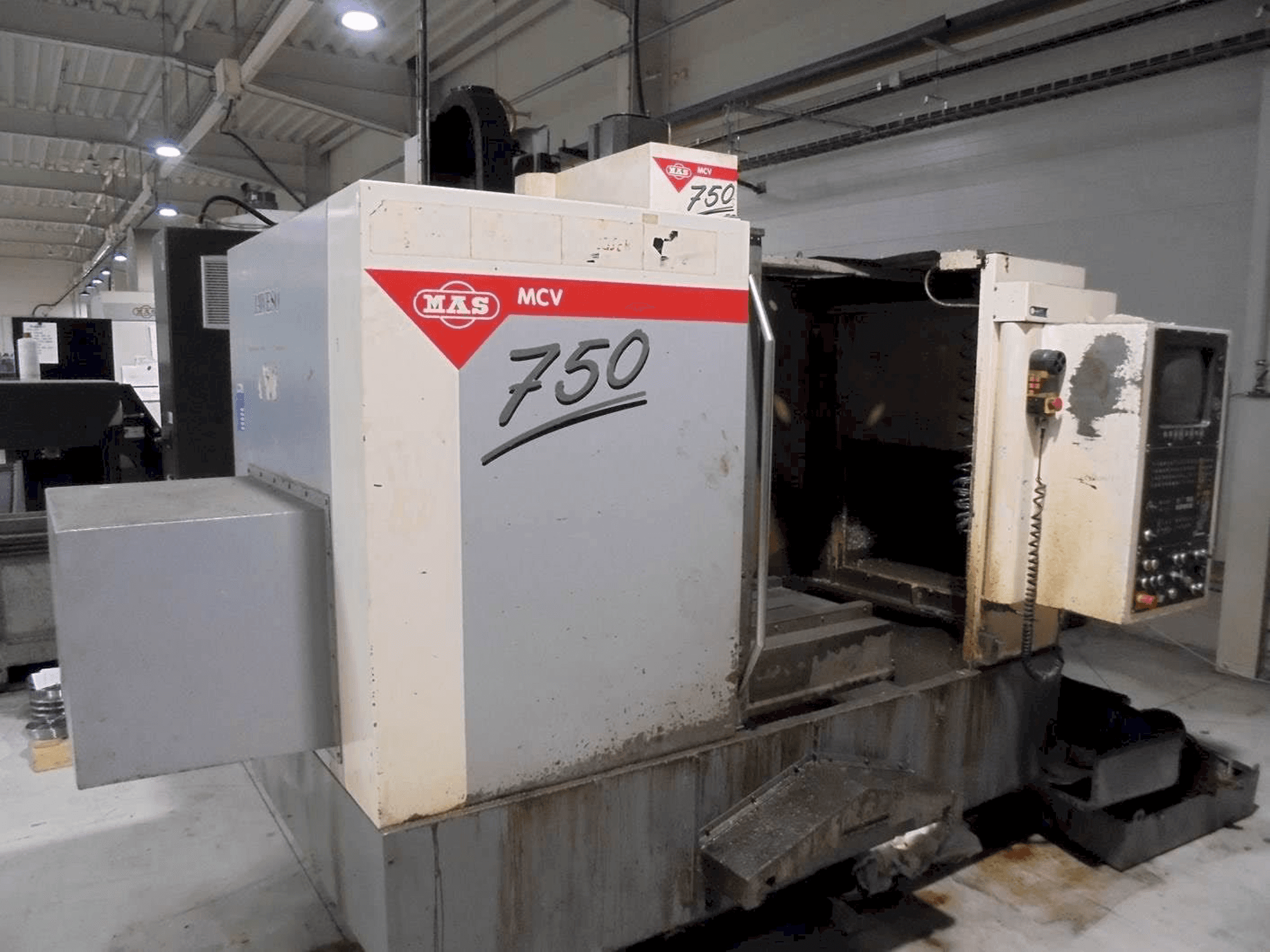 KOVOSVIT MAS MCV 750-maskinen framifrån