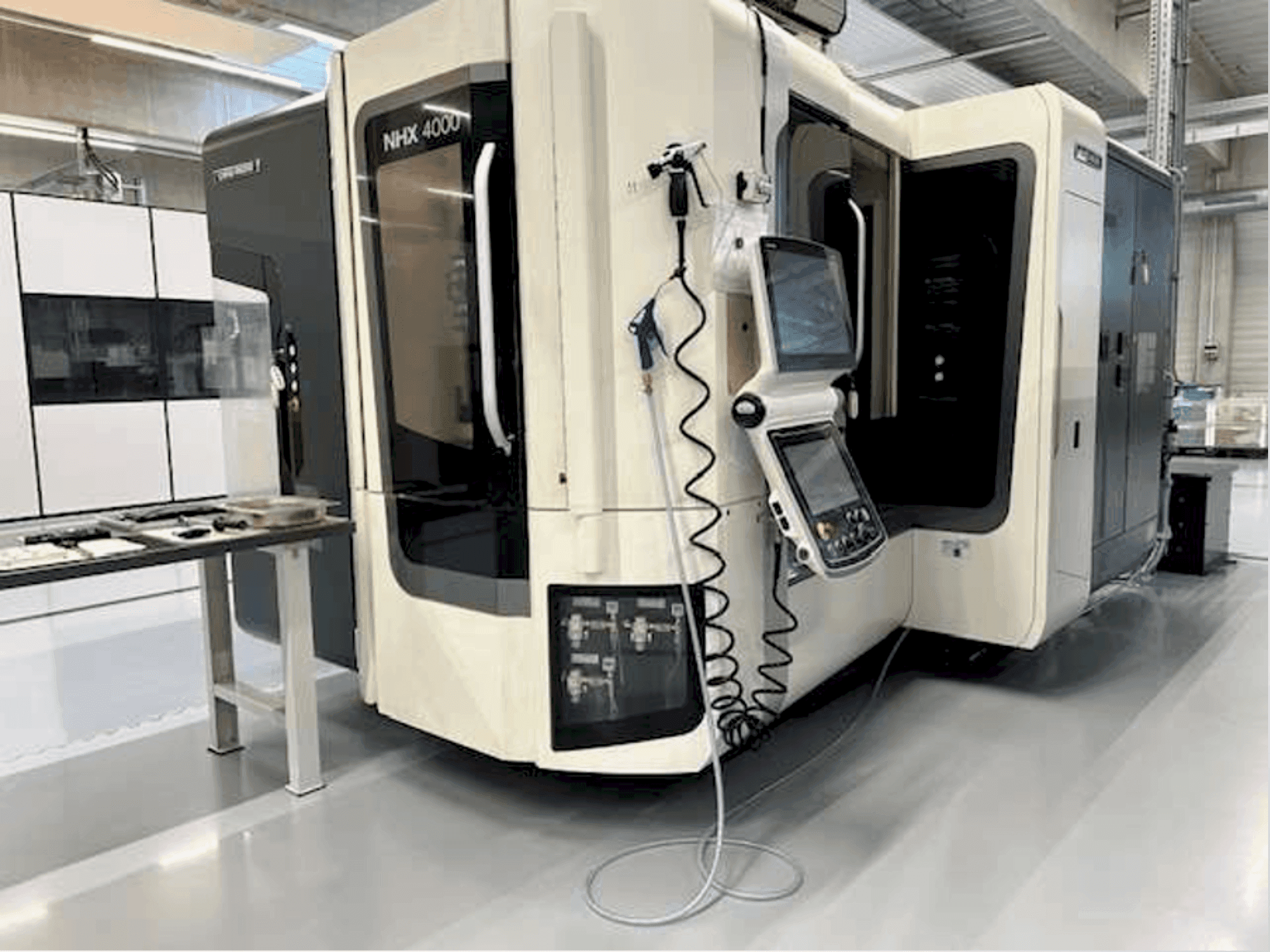 DMG MORI NHX 4000-maskinen framifrån