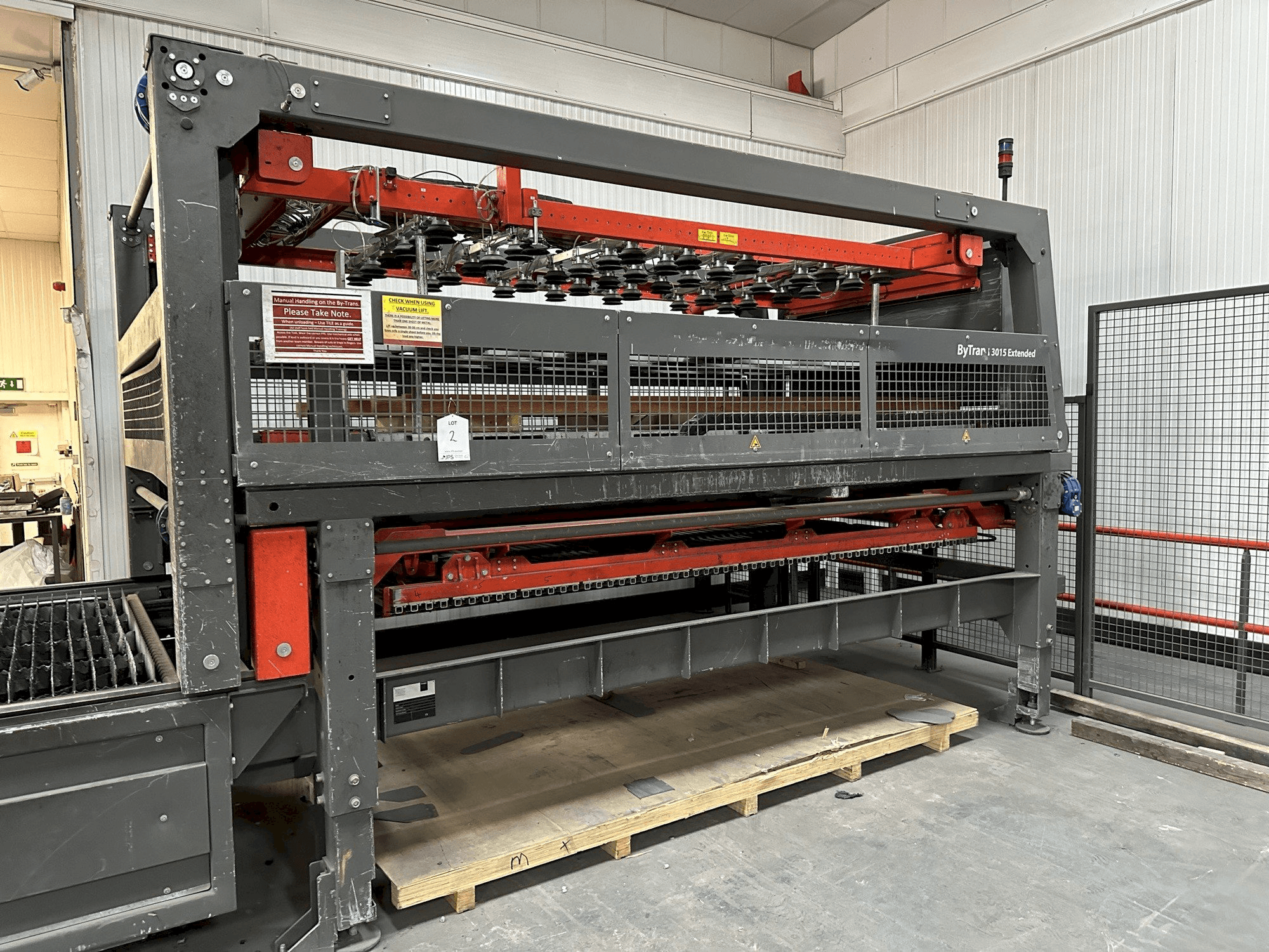 Bystronic By Trans 3015 Extended Automatic Loading-maskinen framifrån