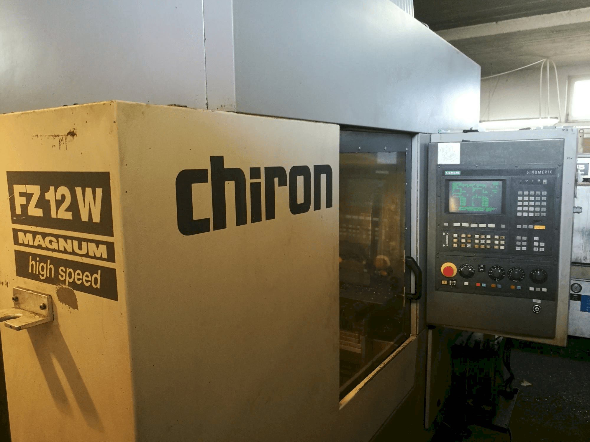 CHIRON FZ 12 W Magnum-maskinen framifrån