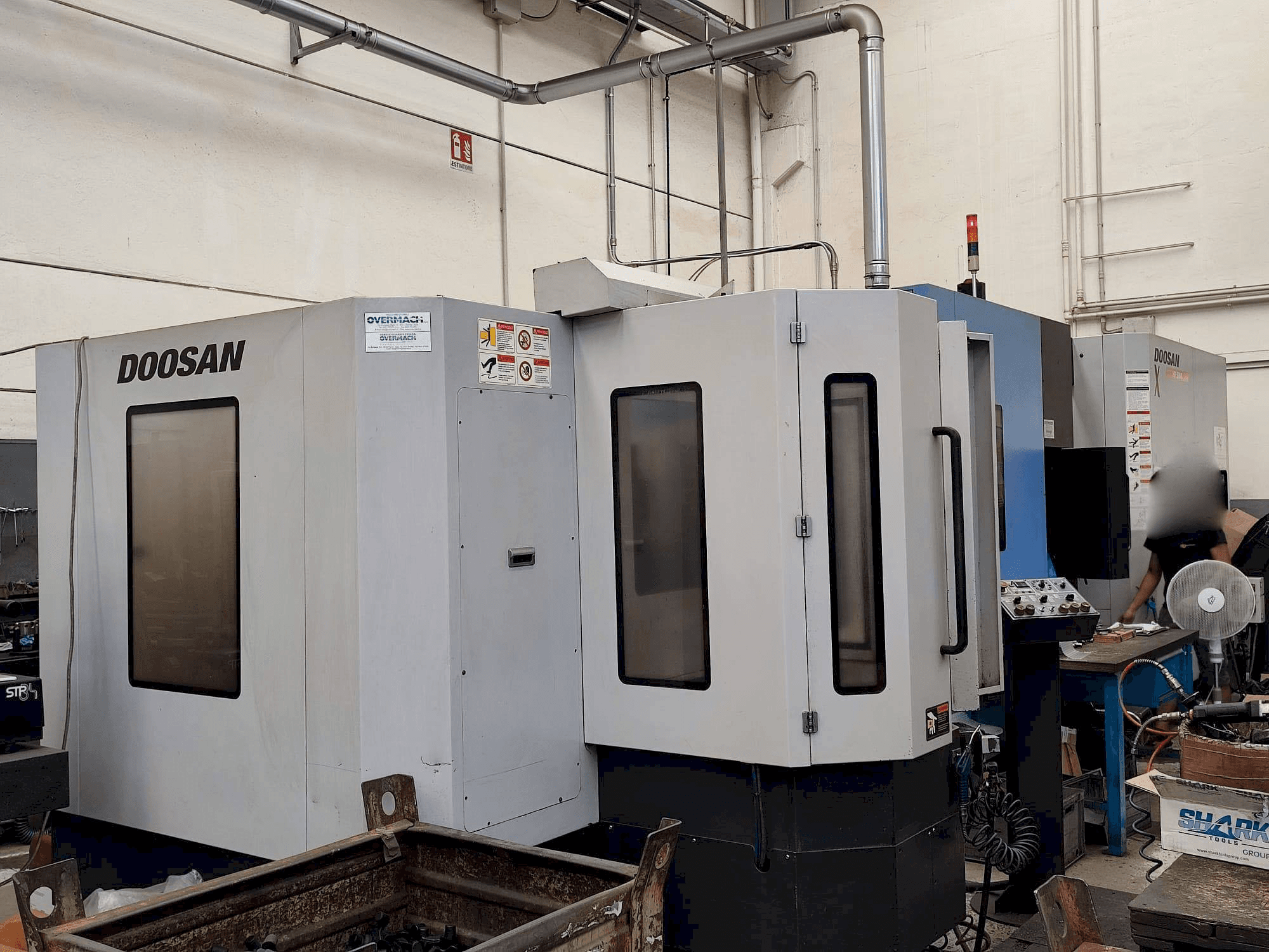 DOOSAN HP 5100-maskinen framifrån