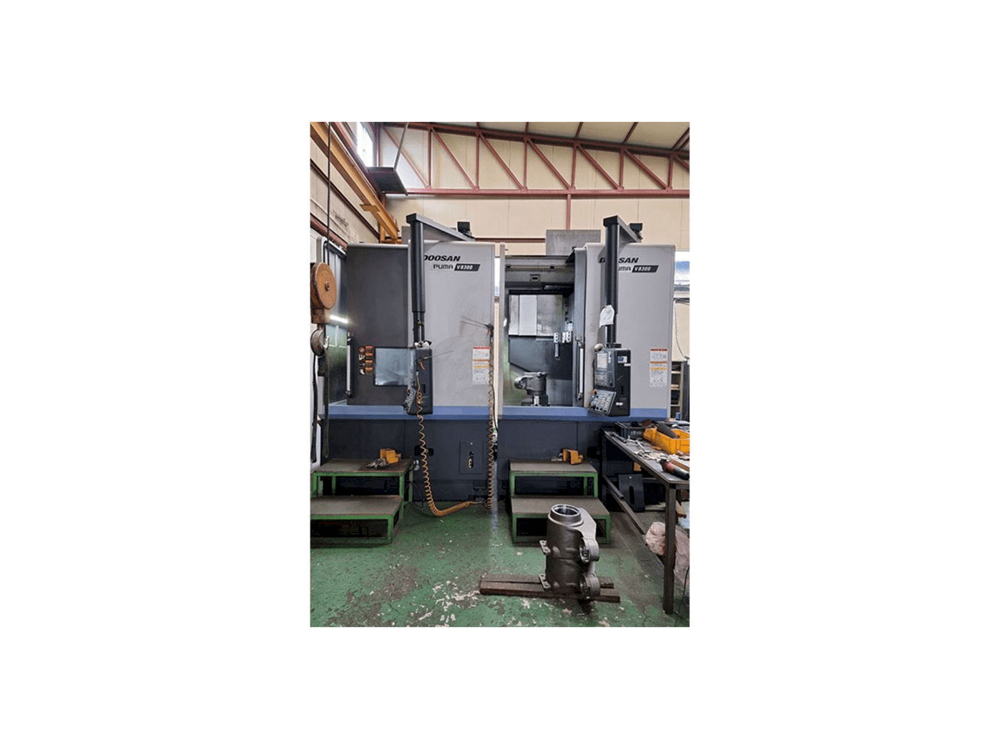 Doosan Puma V8300-maskinen framifrån