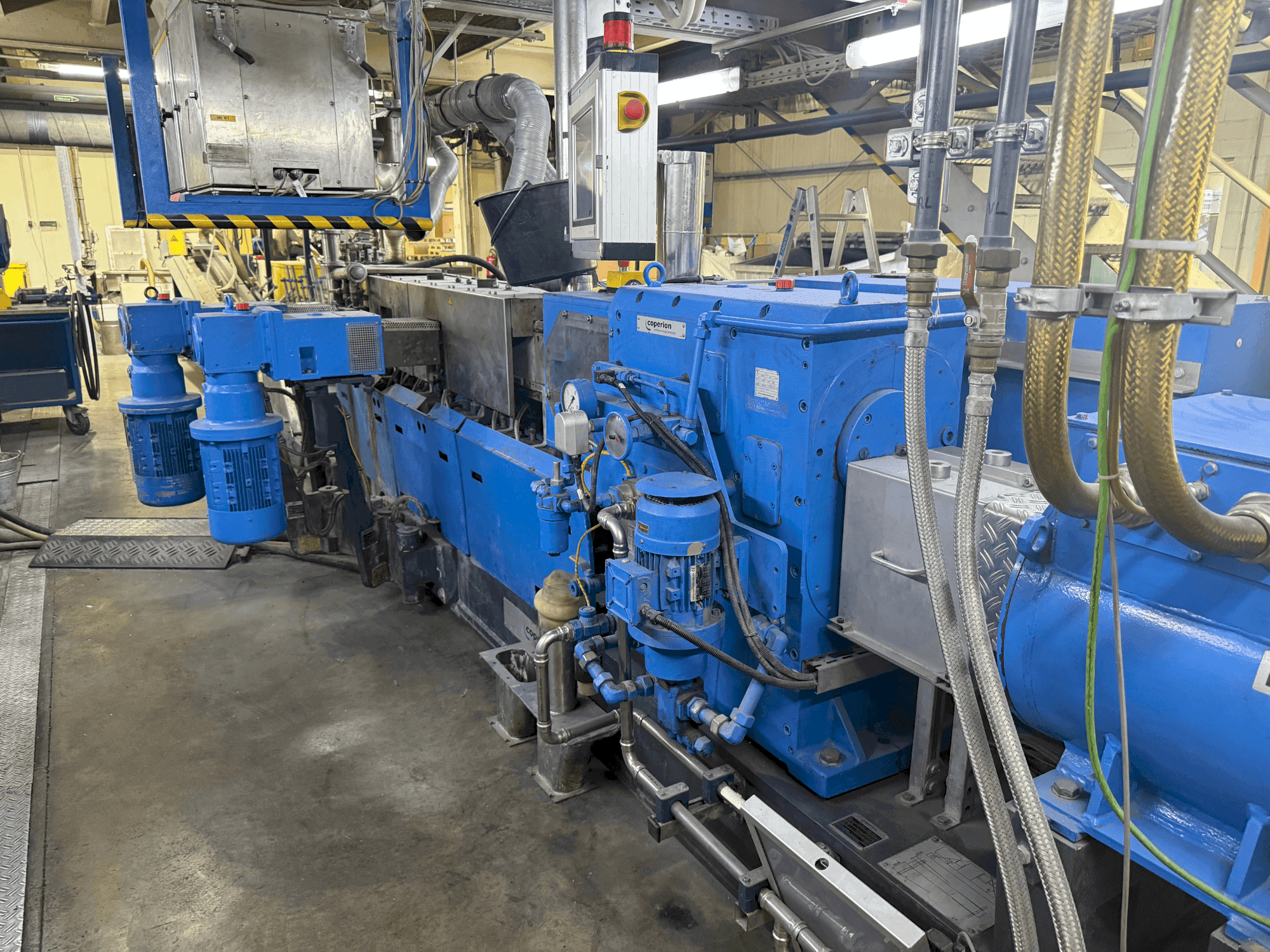 COPERION ZSK 50 MCC+-maskinen framifrån