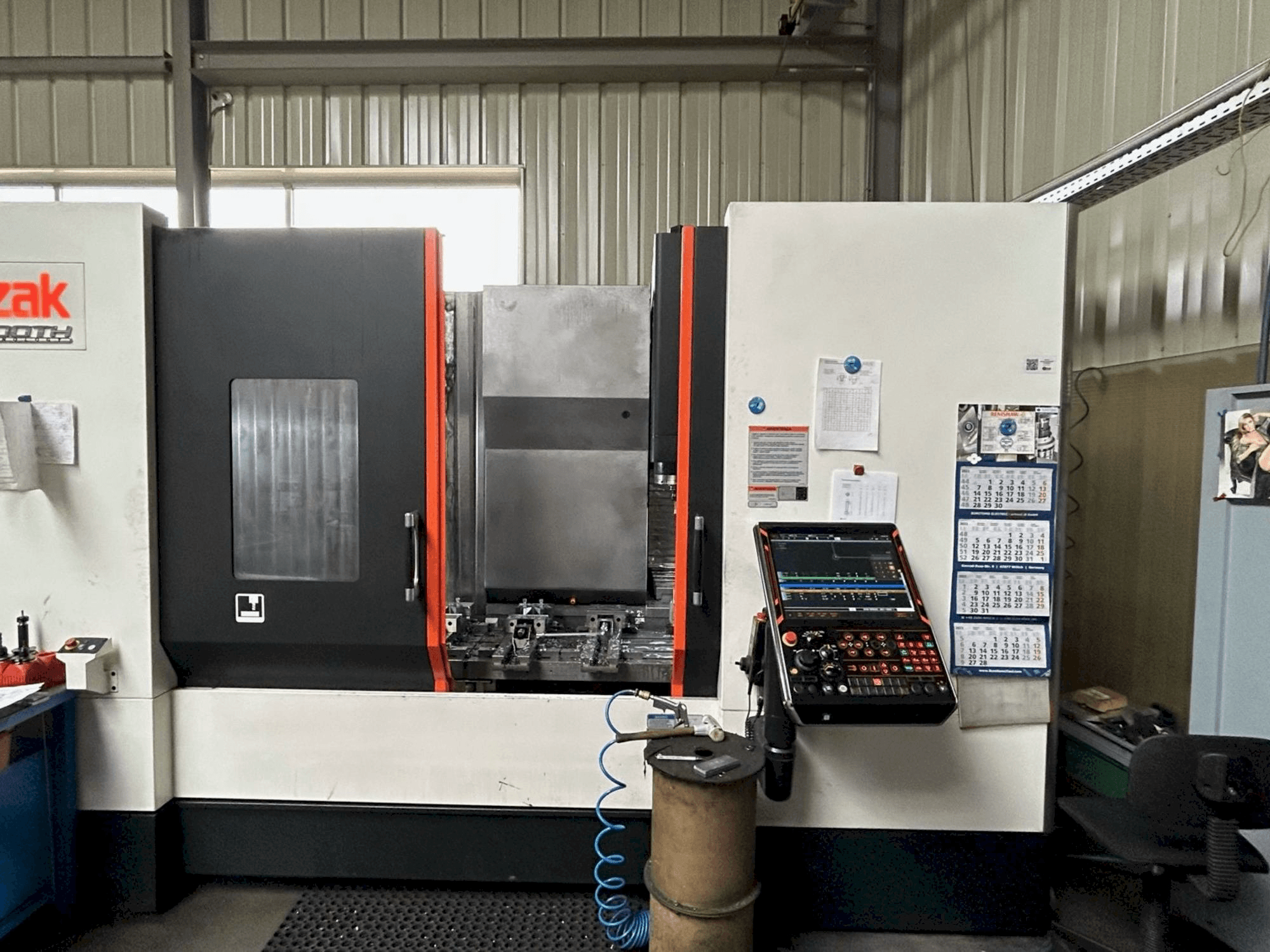 Mazak VTC 530C-maskinen framifrån