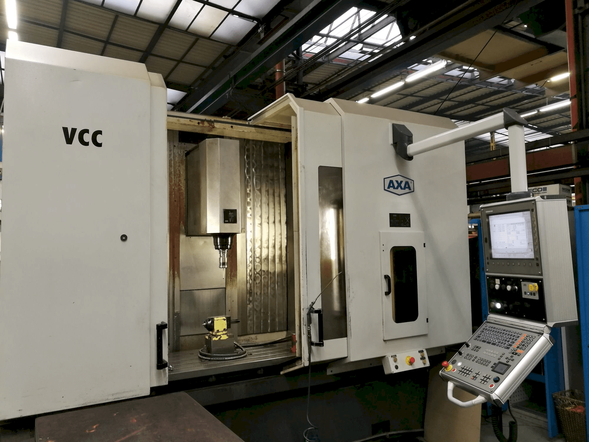 AXA VCC 1200-maskinen framifrån