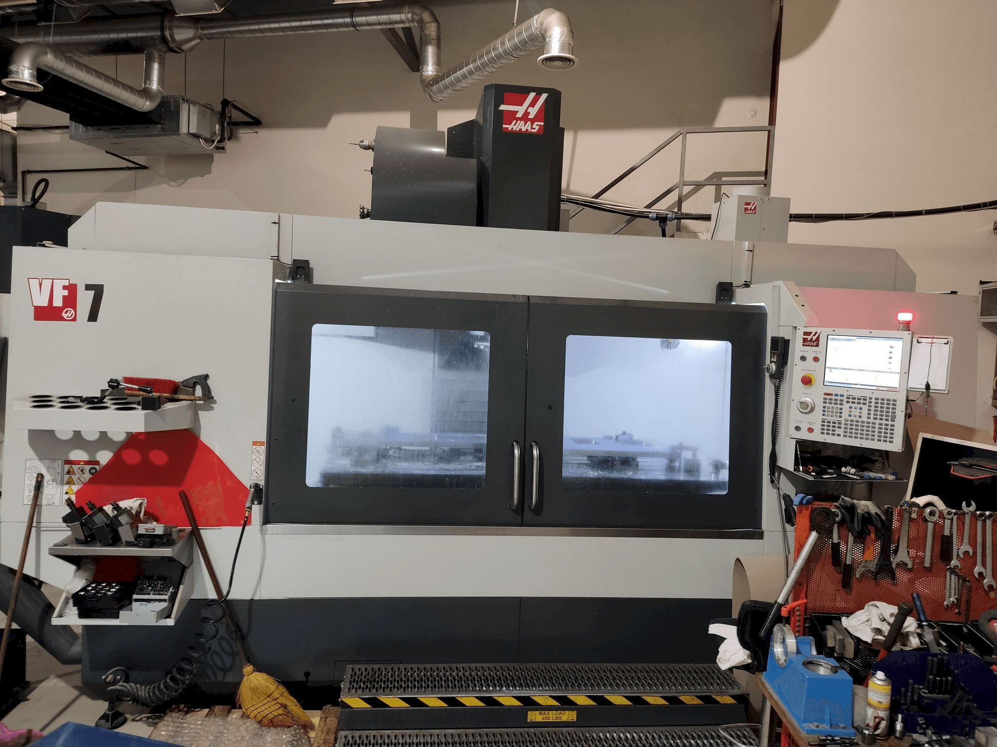 HAAS VF-7-maskinen framifrån