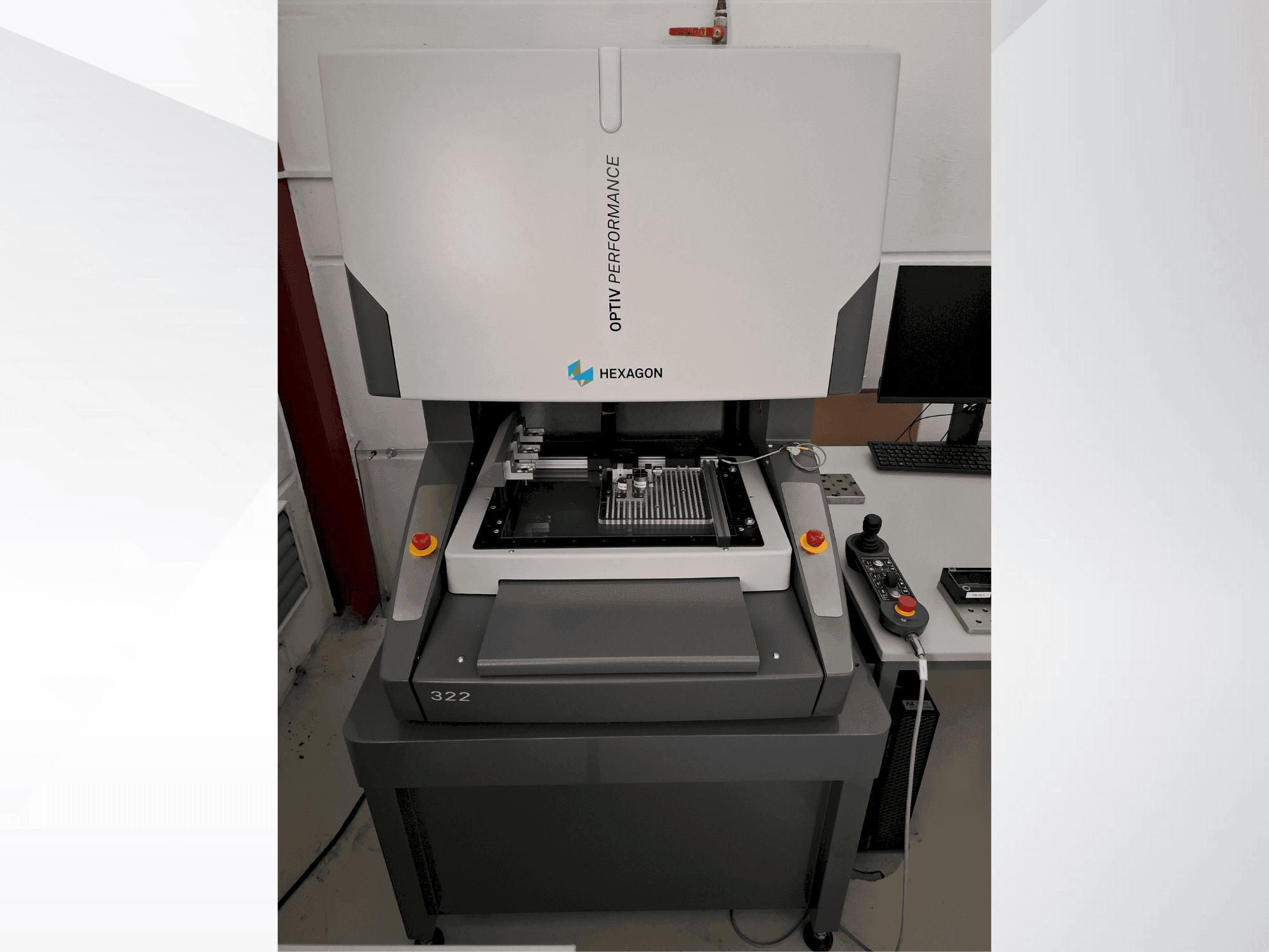 Hexagon Optiv Performance 322-maskinen framifrån