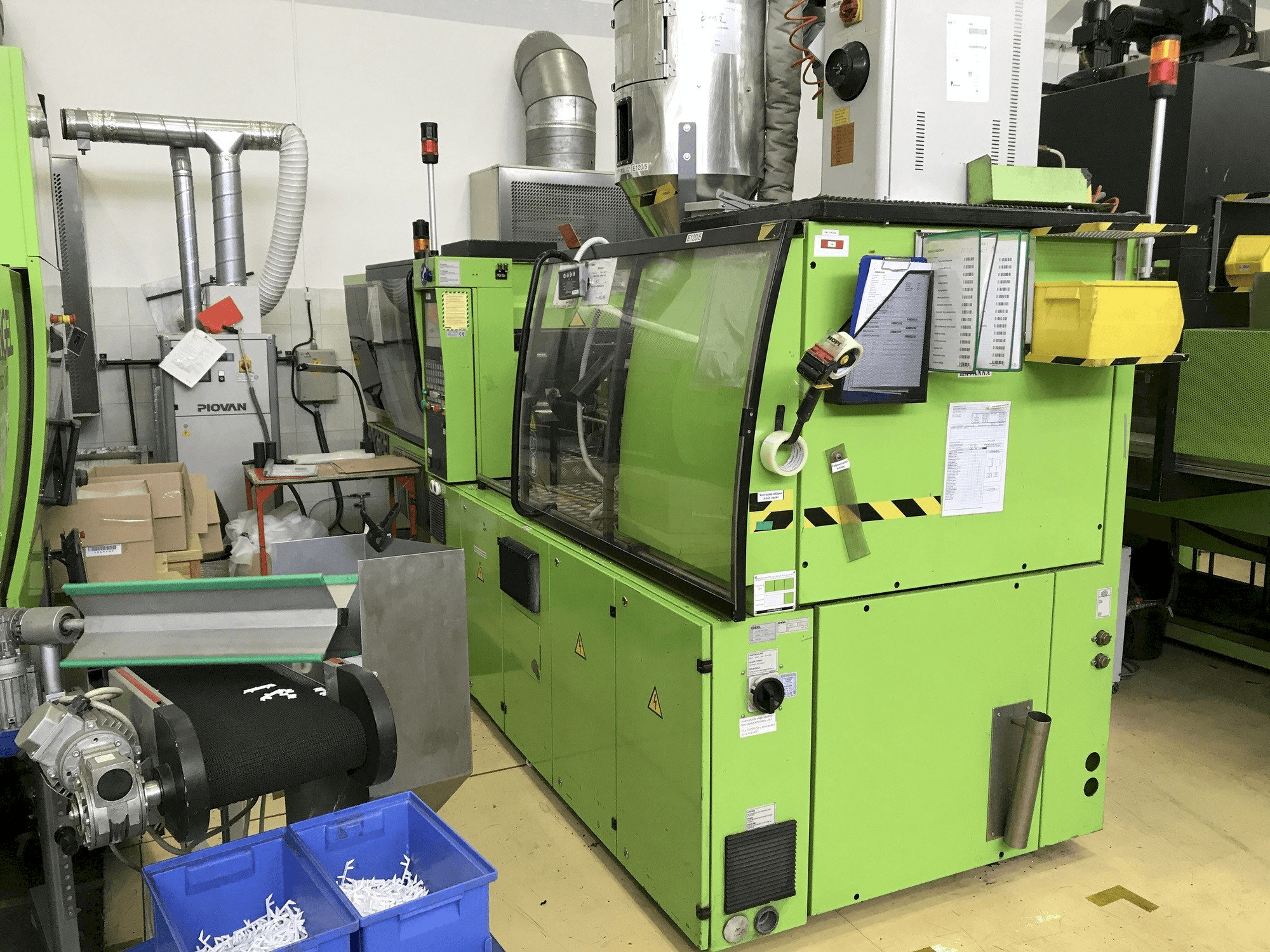 ENGEL VC 500/120 Focus-maskinen framifrån