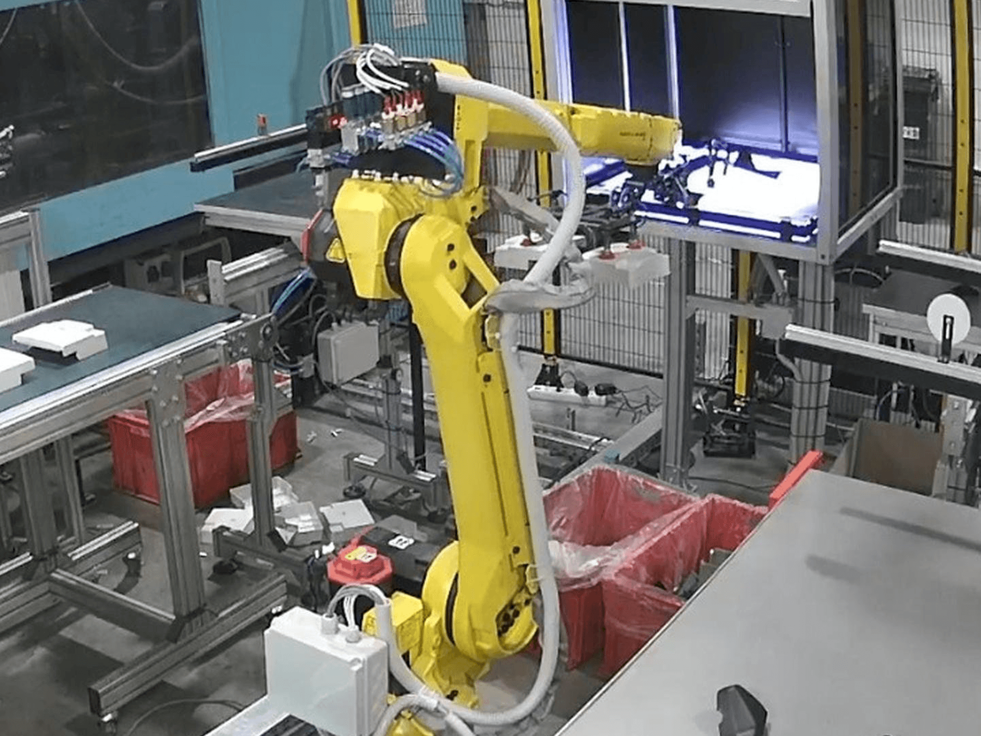 FANUC M20iA12L-maskinen framifrån