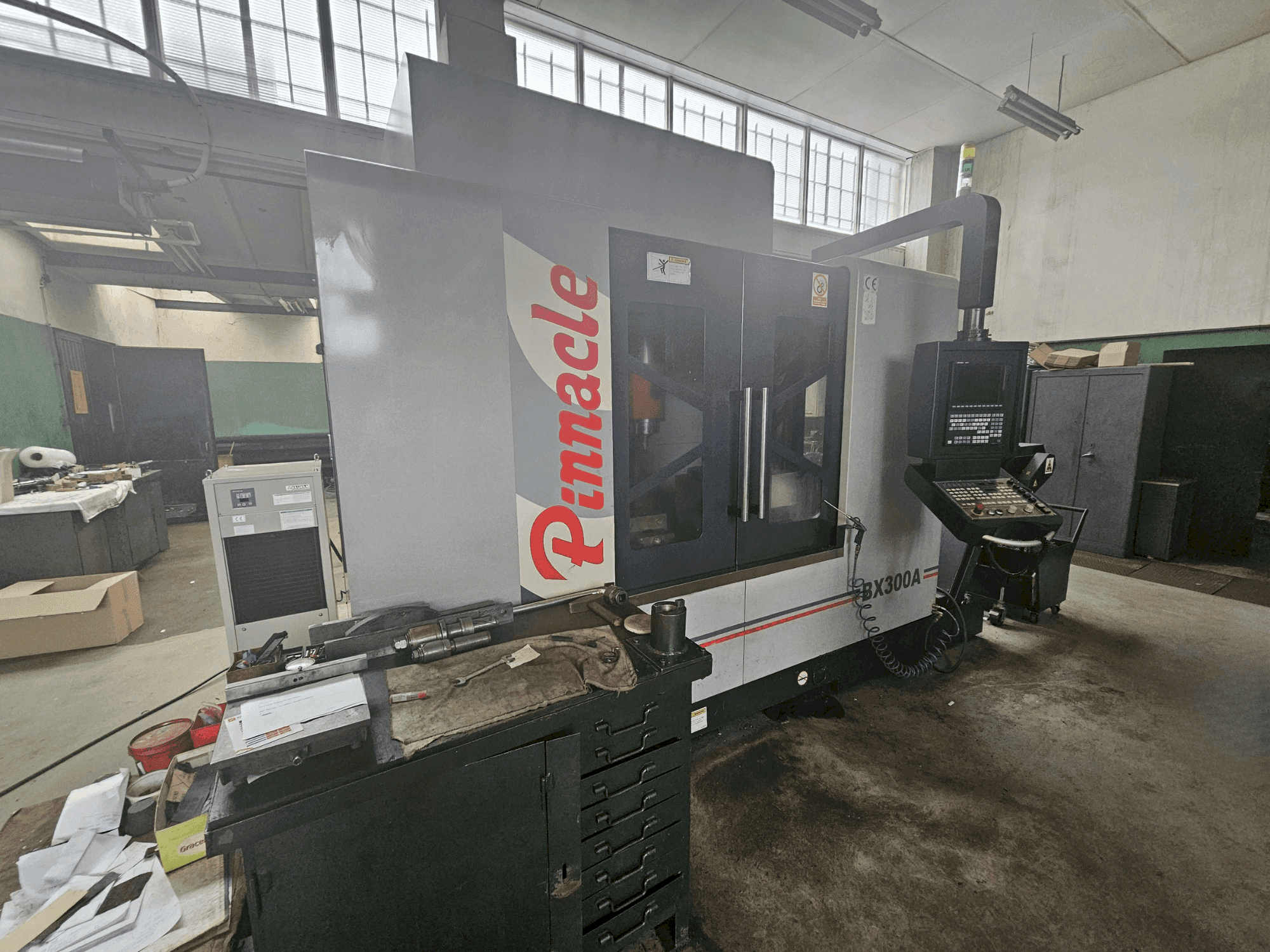 Pinnacle BX300A-maskinen framifrån
