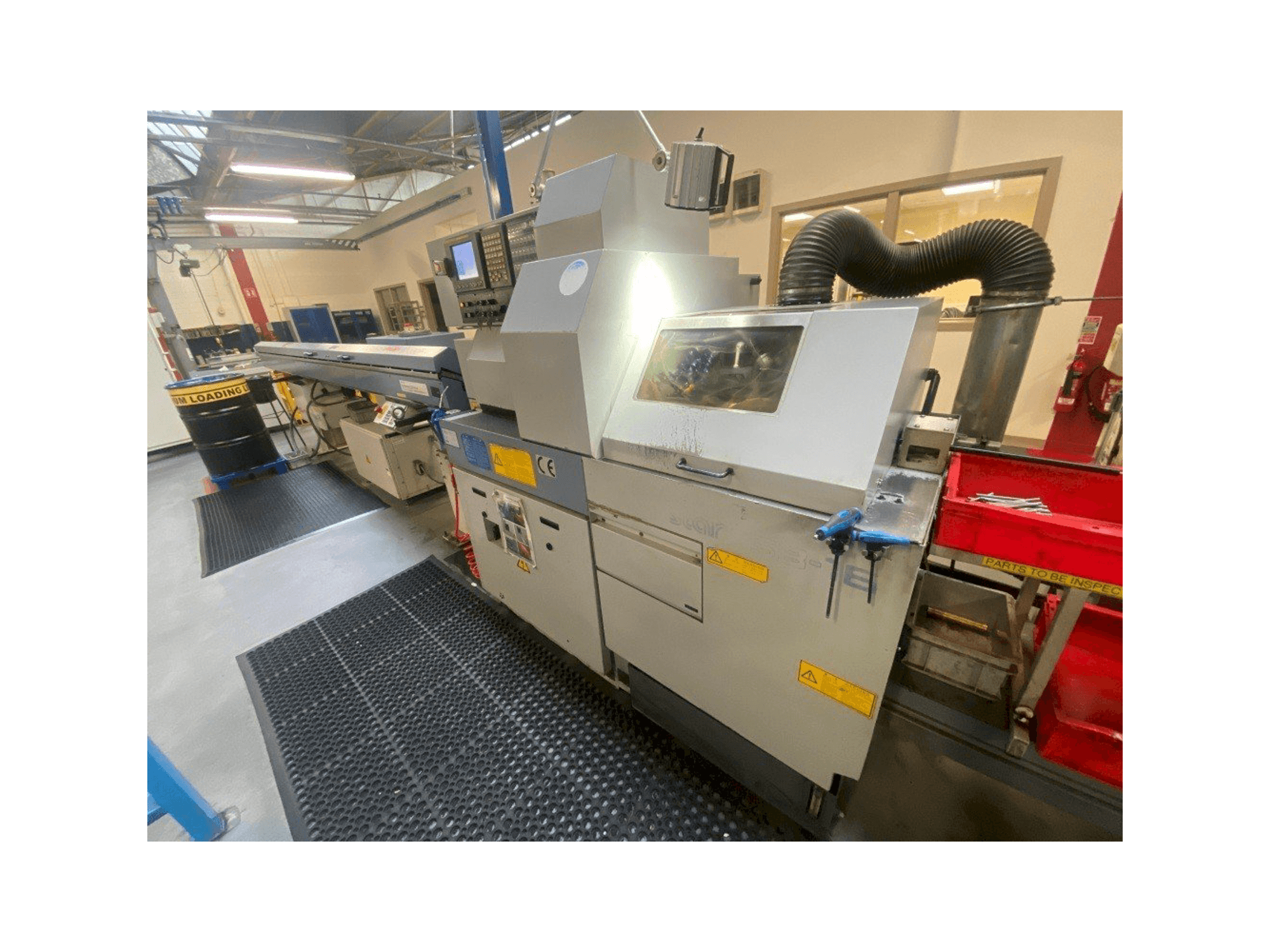 Star SB-16-maskinen framifrån