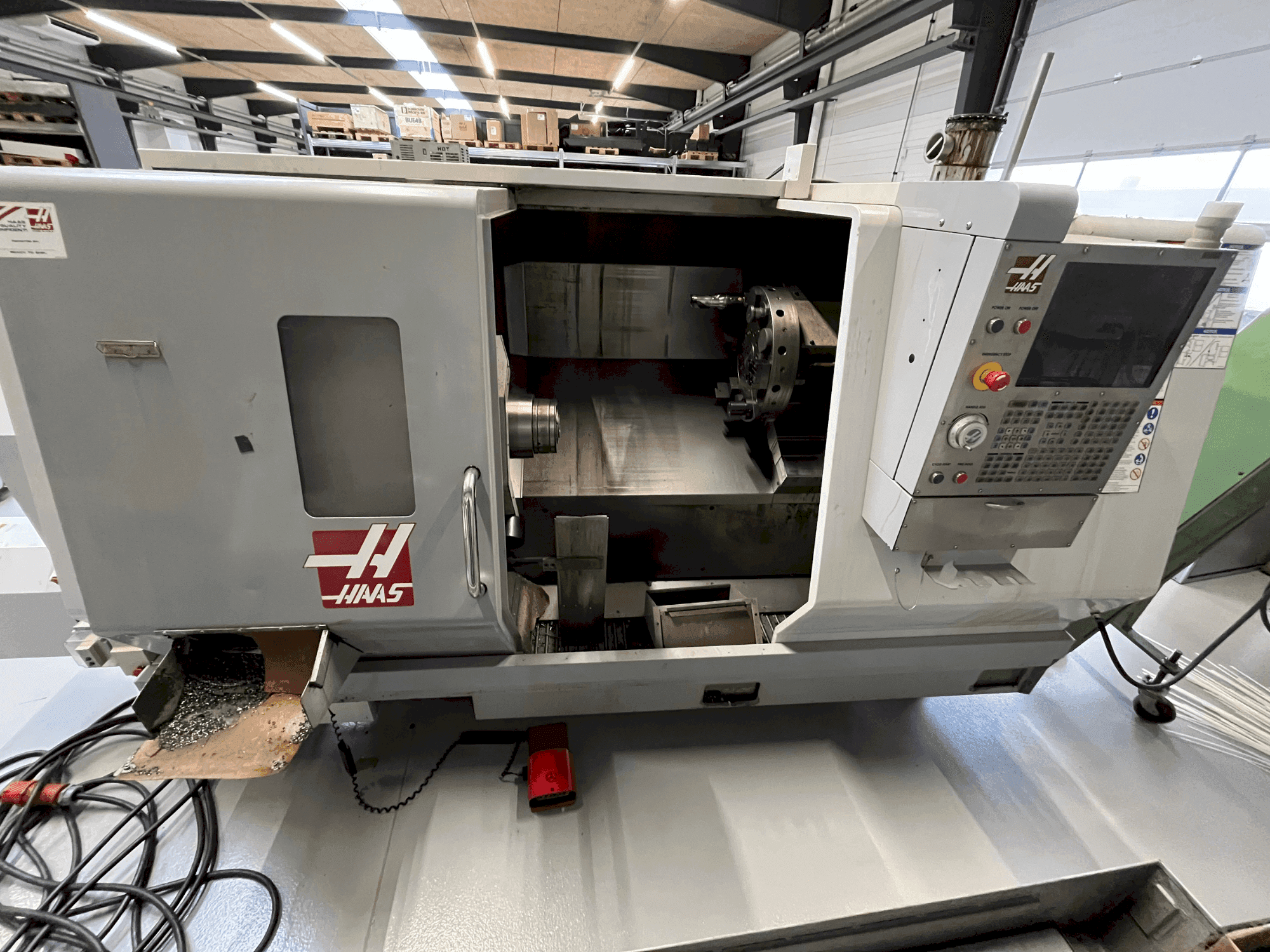 HAAS SL-30-maskinen framifrån