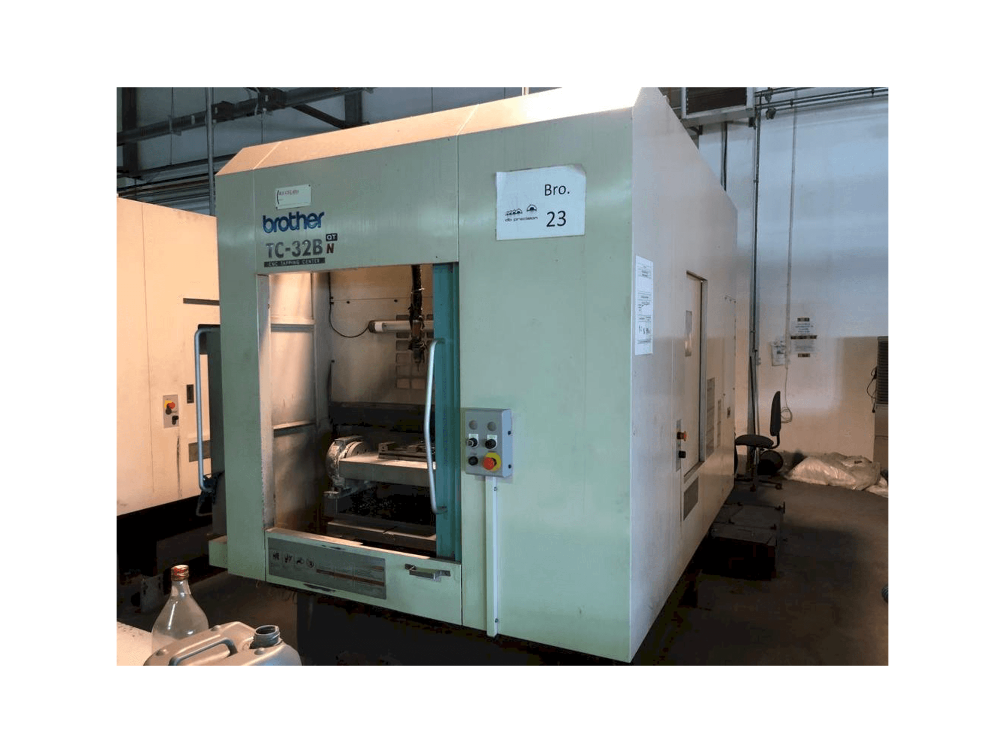 Brother TC 32B-maskinen framifrån