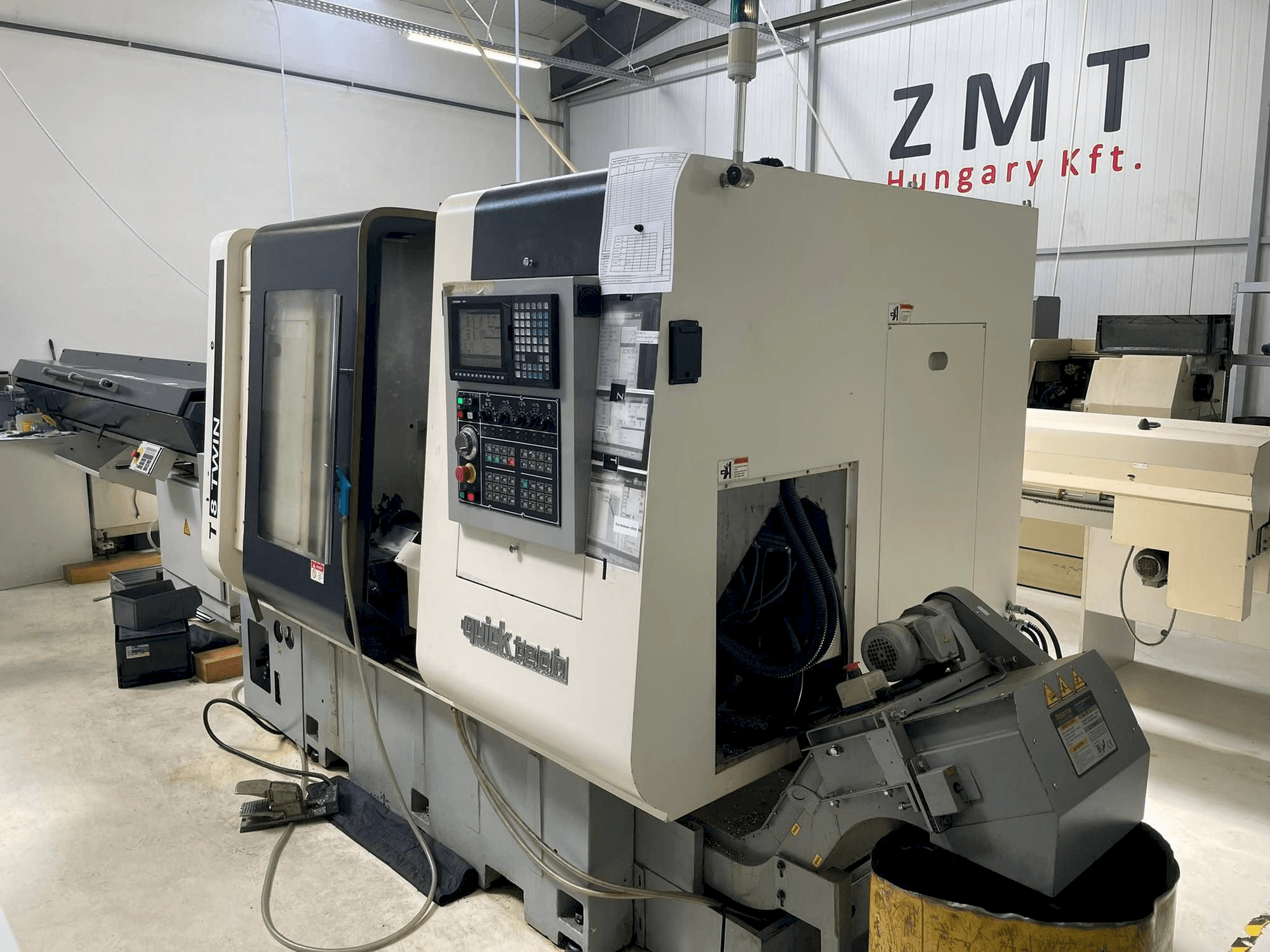 Quick-Tech T8 Twin-maskinen framifrån