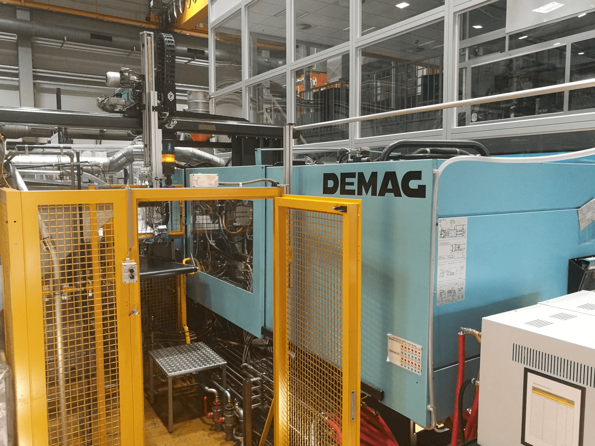 Information om DEMAG Ergotech 330-2300-maskinen