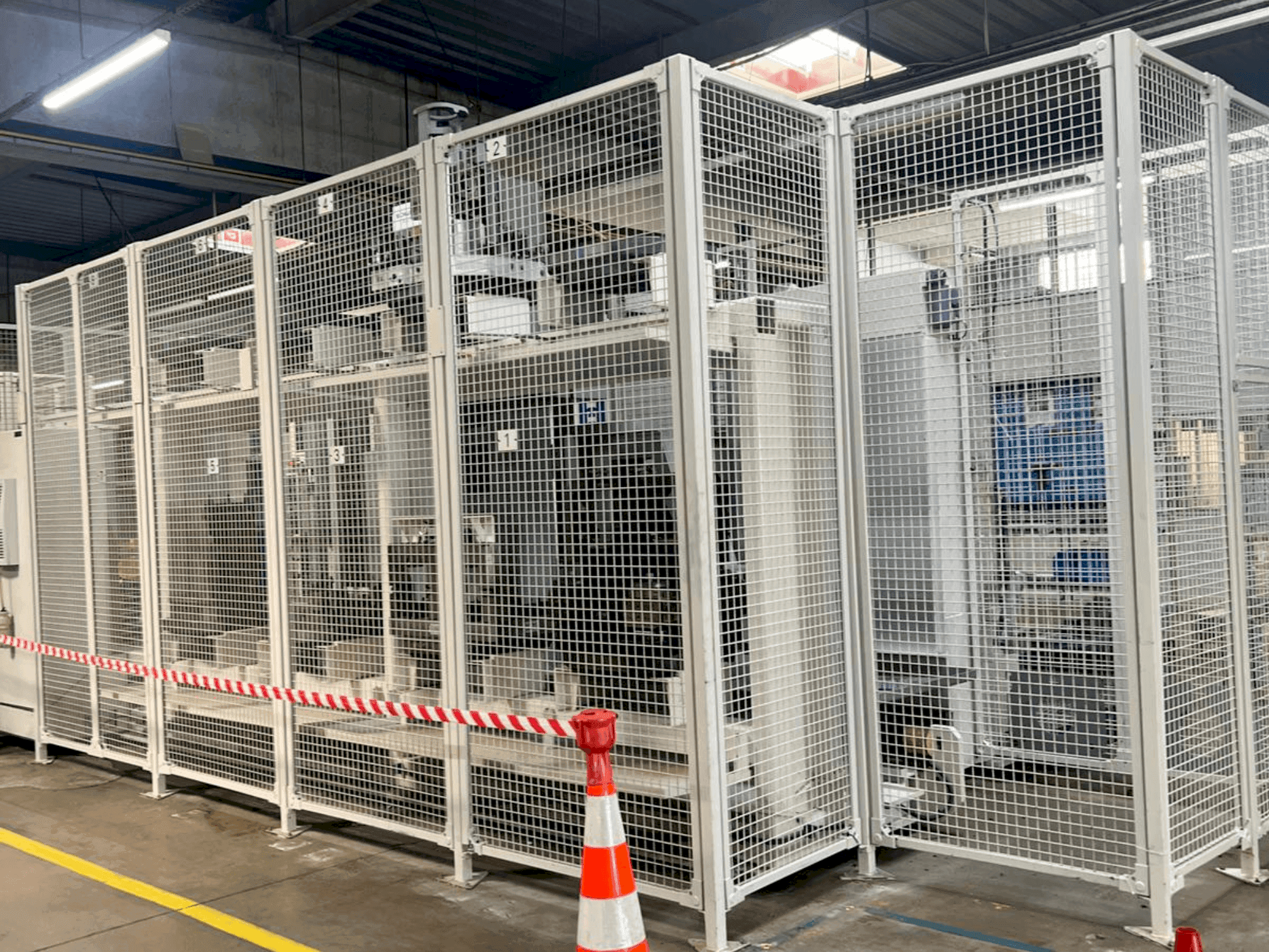 HELLER MCH 250-maskinen framifrån