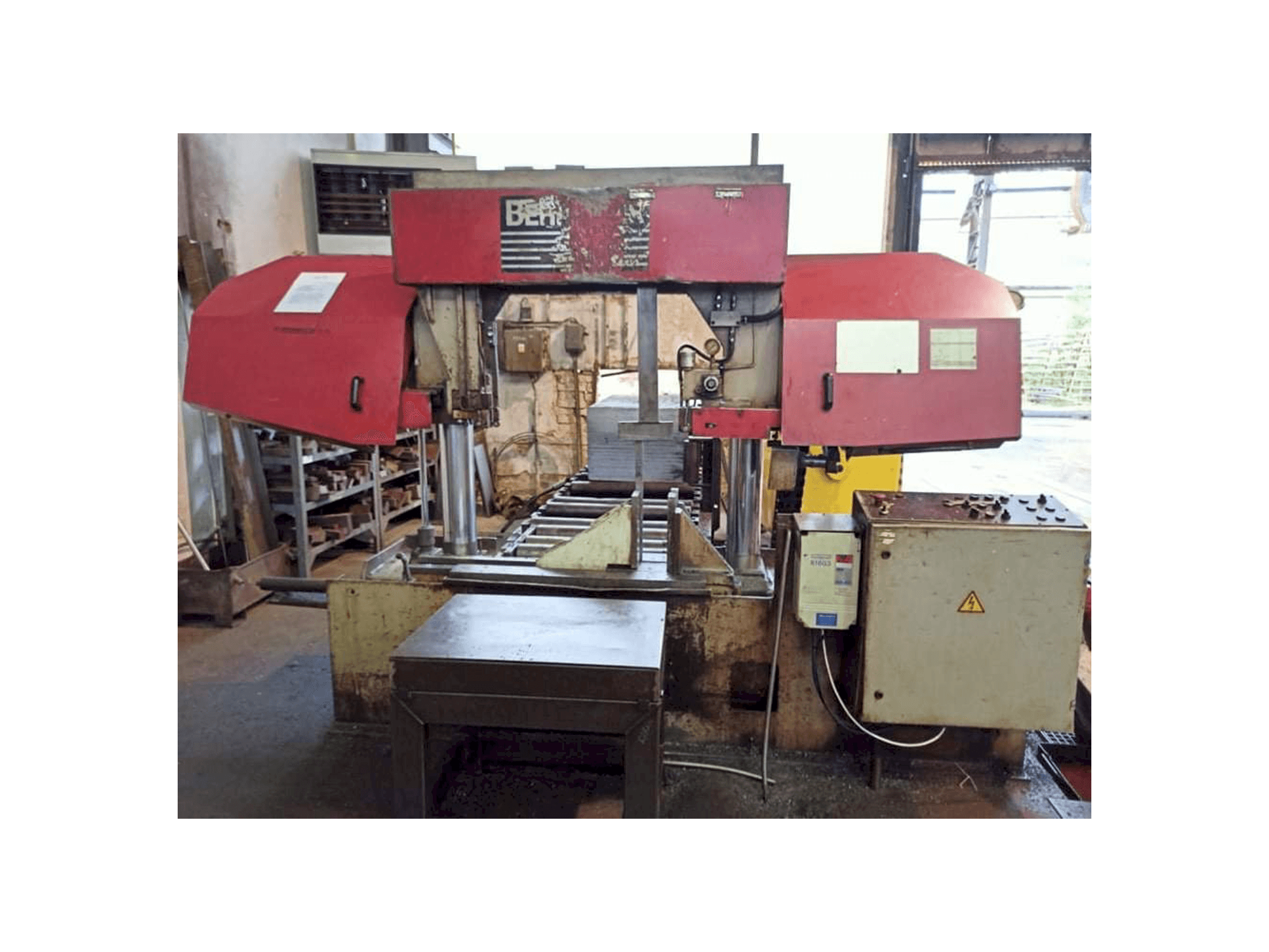 Behringer HBP 530-maskinen framifrån