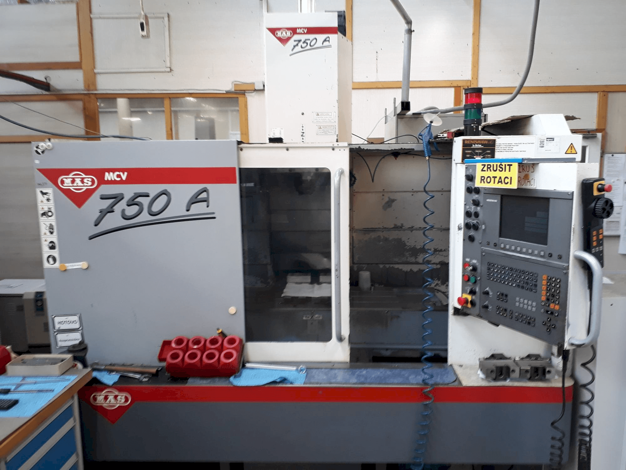 KOVOSVIT MAS MCV 750A-maskinen framifrån