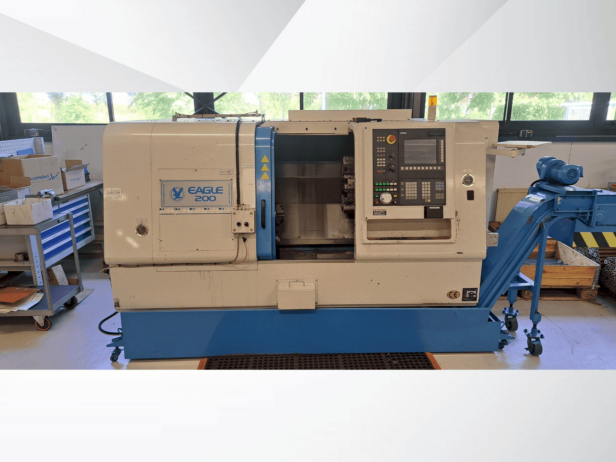 Dugard Eagle FCL-200HT-maskinen framifrån