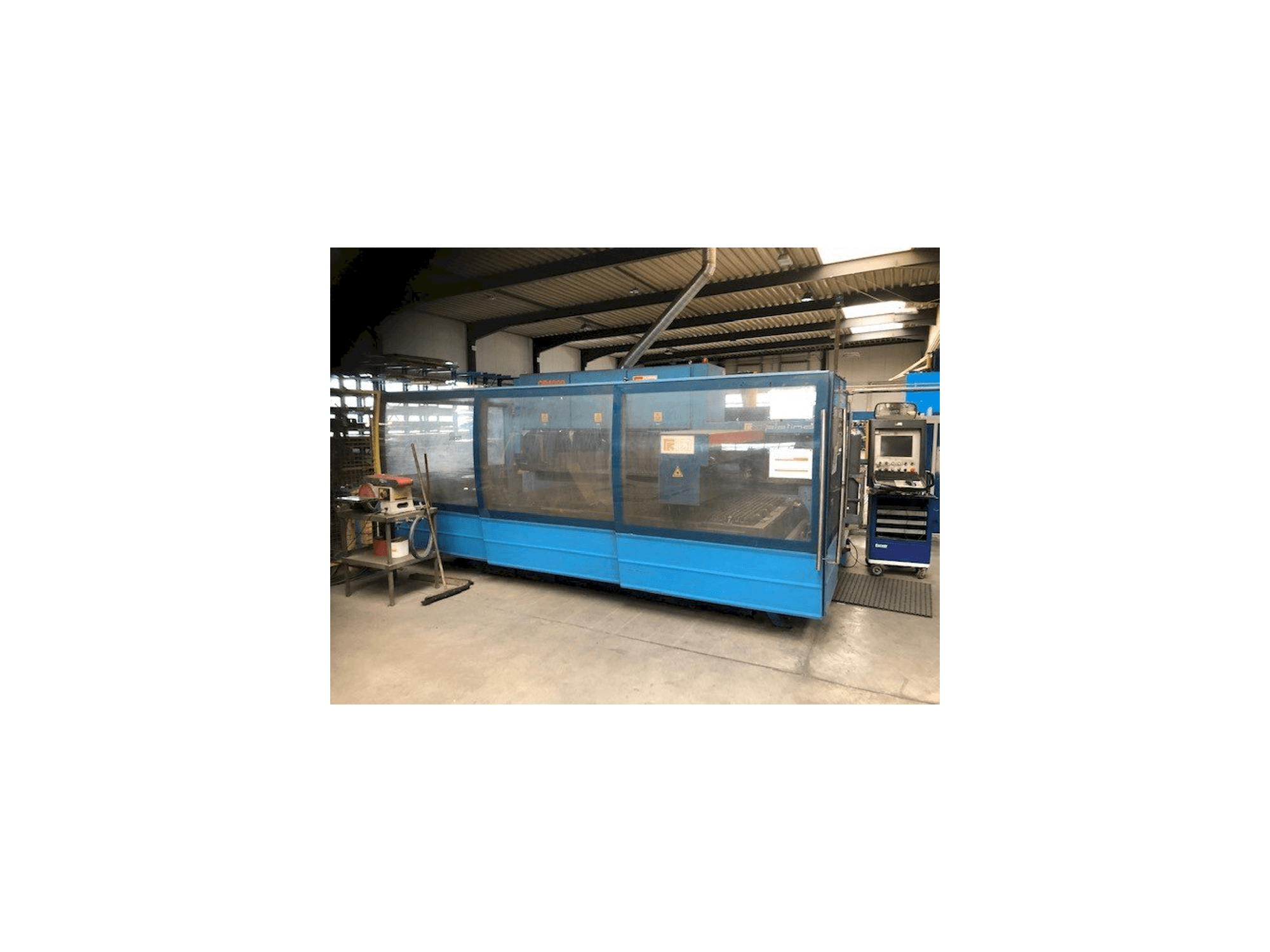 Prima Industrie Platino 1530-maskinen framifrån