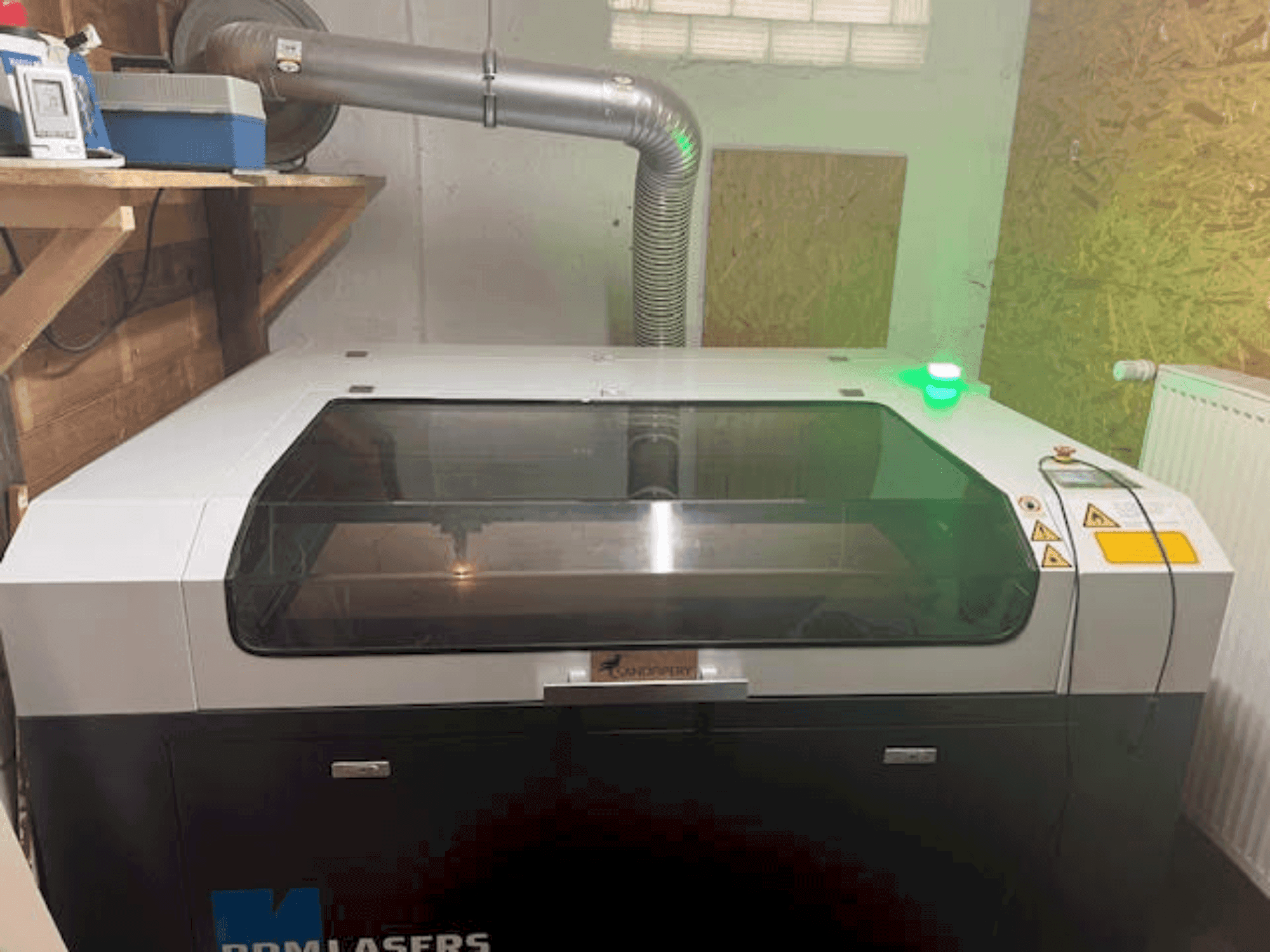 BRM Lasers 90130 - 100 Watt CO2-maskinen framifrån