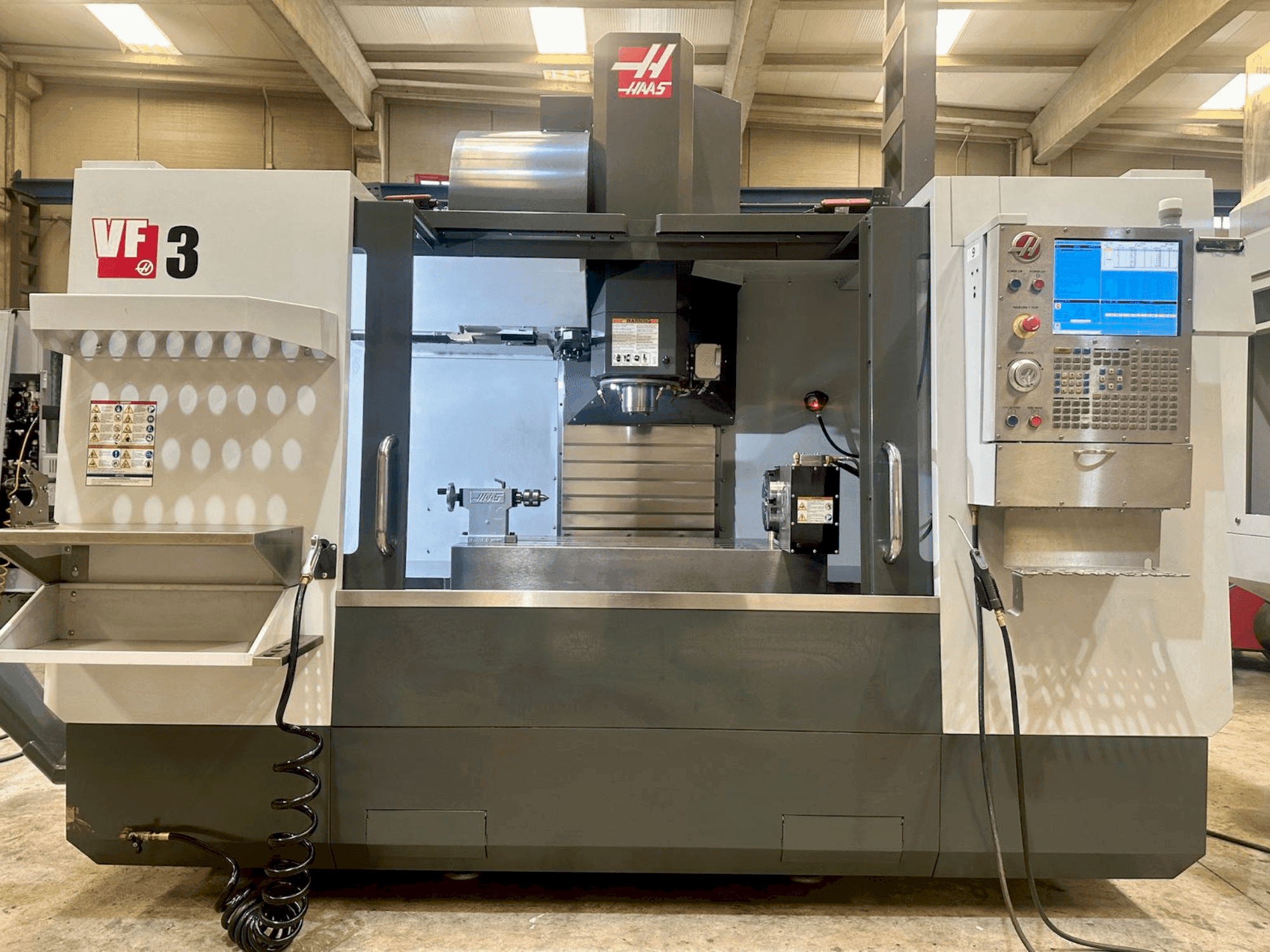 HAAS VF-3-maskinen framifrån