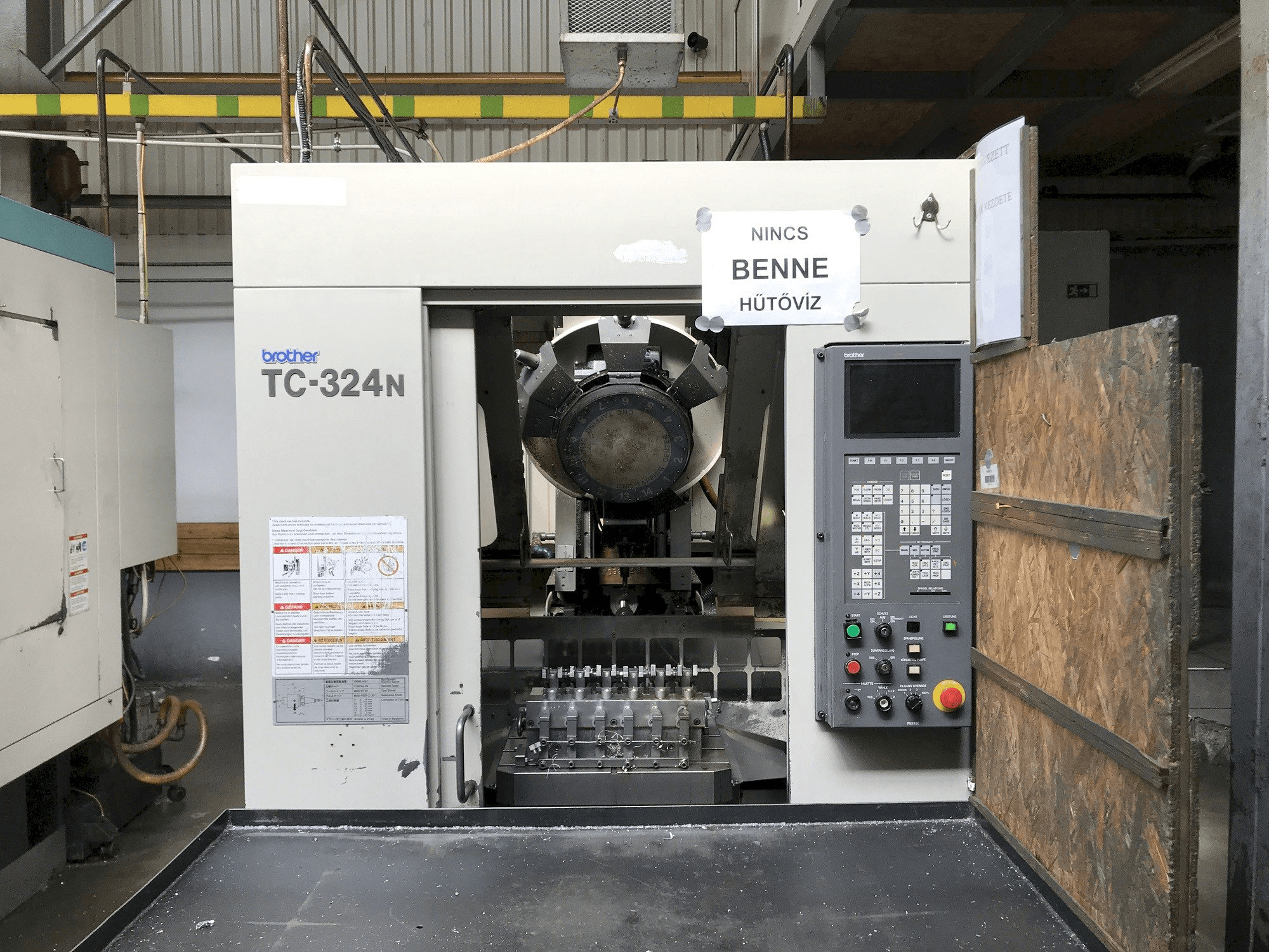 Brother TC-324N-maskinen framifrån