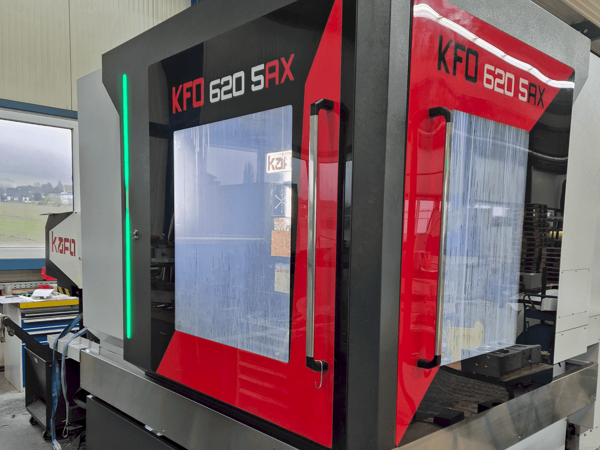 KAFO KFO 620 5AX-maskinen framifrån