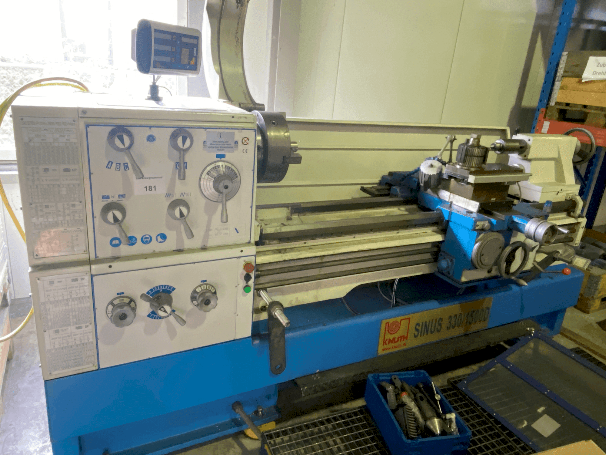 KNUTH SINUS 330/1500 D-maskinen framifrån