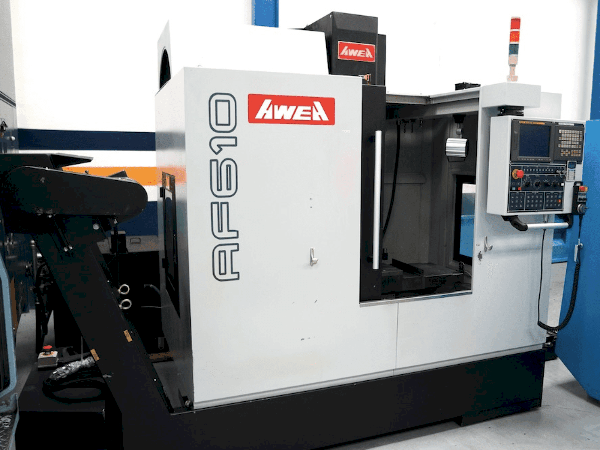 AWEA AF 610-maskinen framifrån