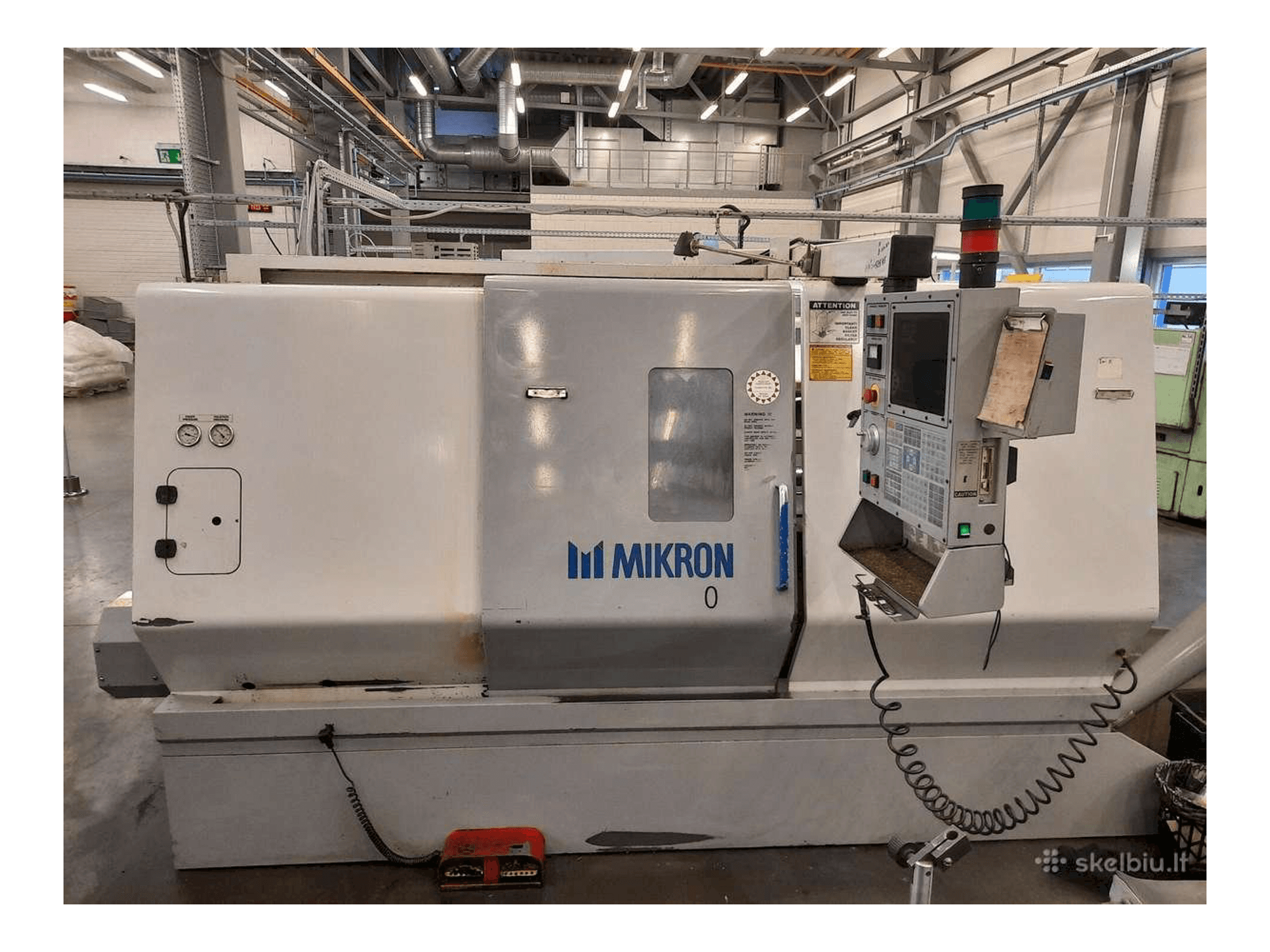 MIKRON-HAAS LCE860T-maskinen framifrån