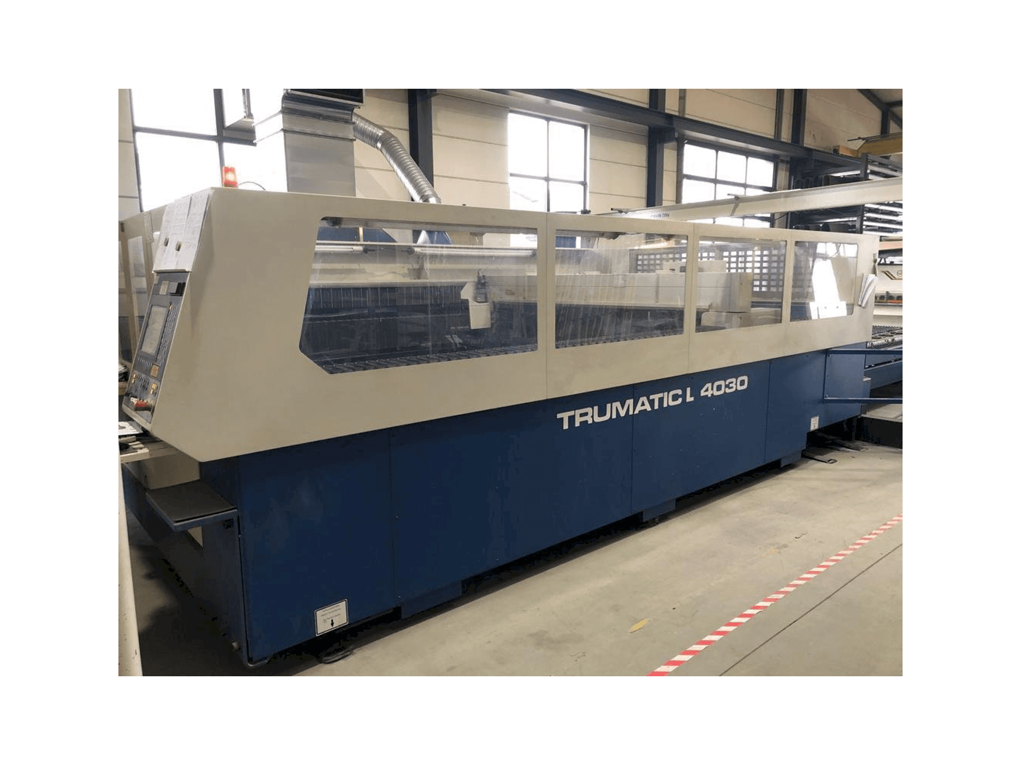 Trumpf Trumatic L4030-maskinen framifrån
