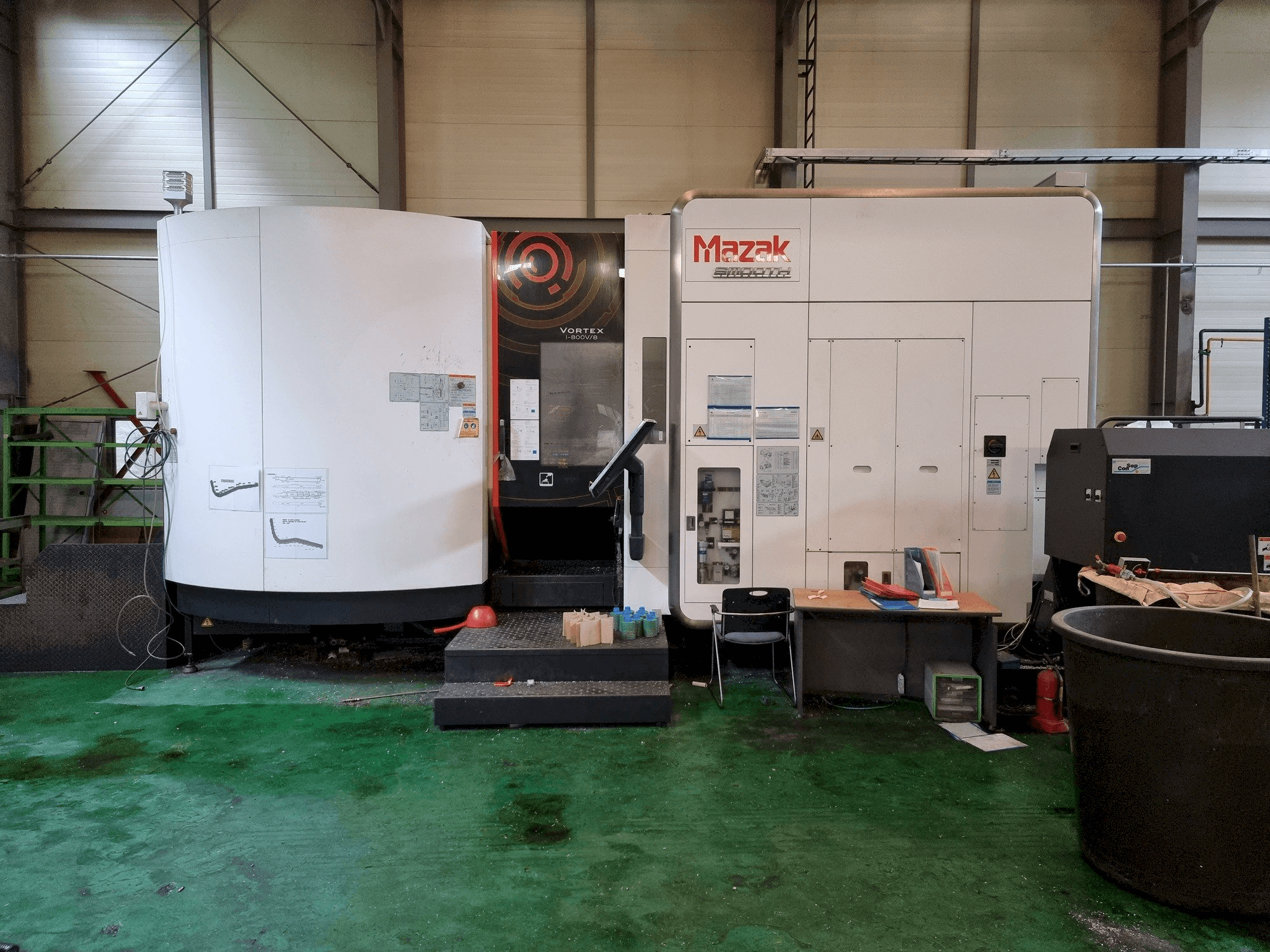 Mazak VORTEX i-800V/8-maskinen framifrån