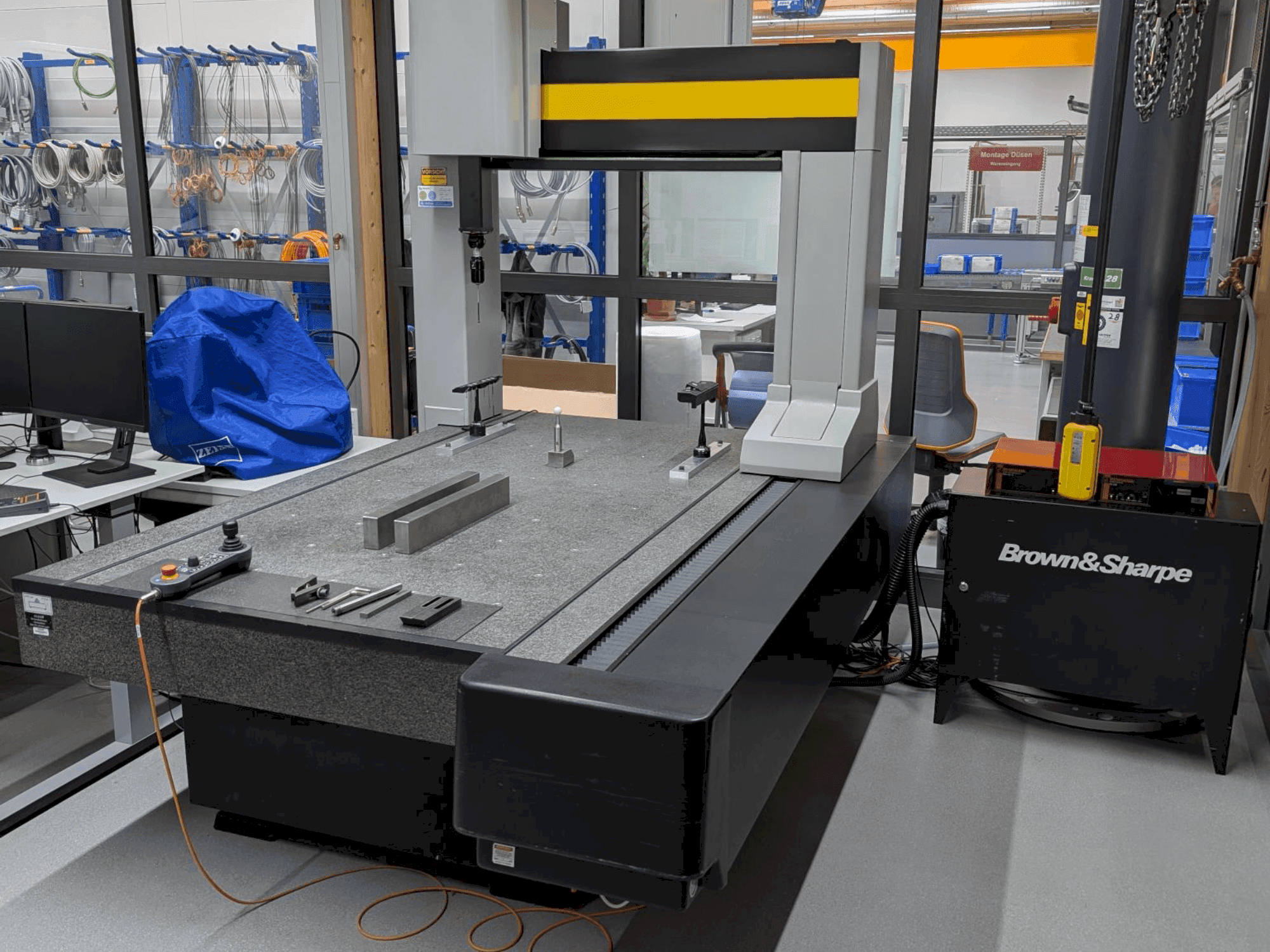 BROWN & SHARPE Chameleon-maskinen framifrån