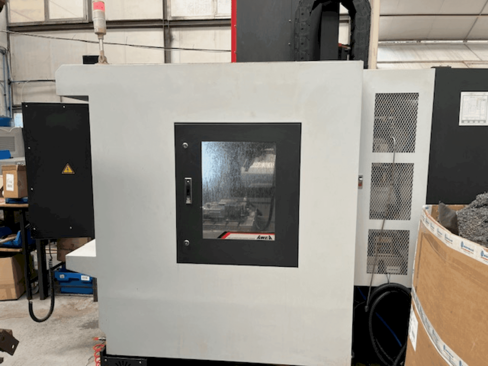 AWEA AF-650-maskinen framifrån