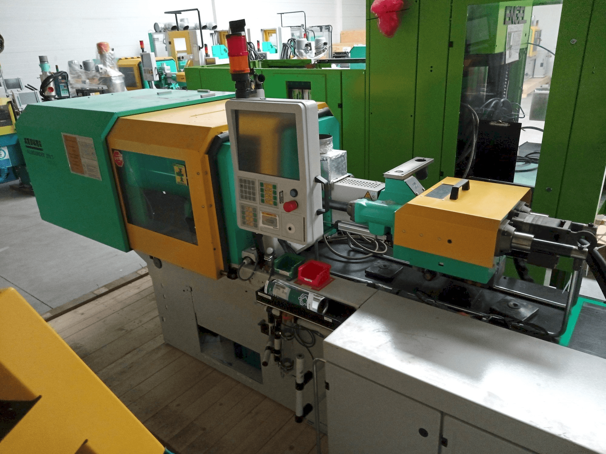 Arburg Allrounder 270S 350 - 70U-maskinen framifrån