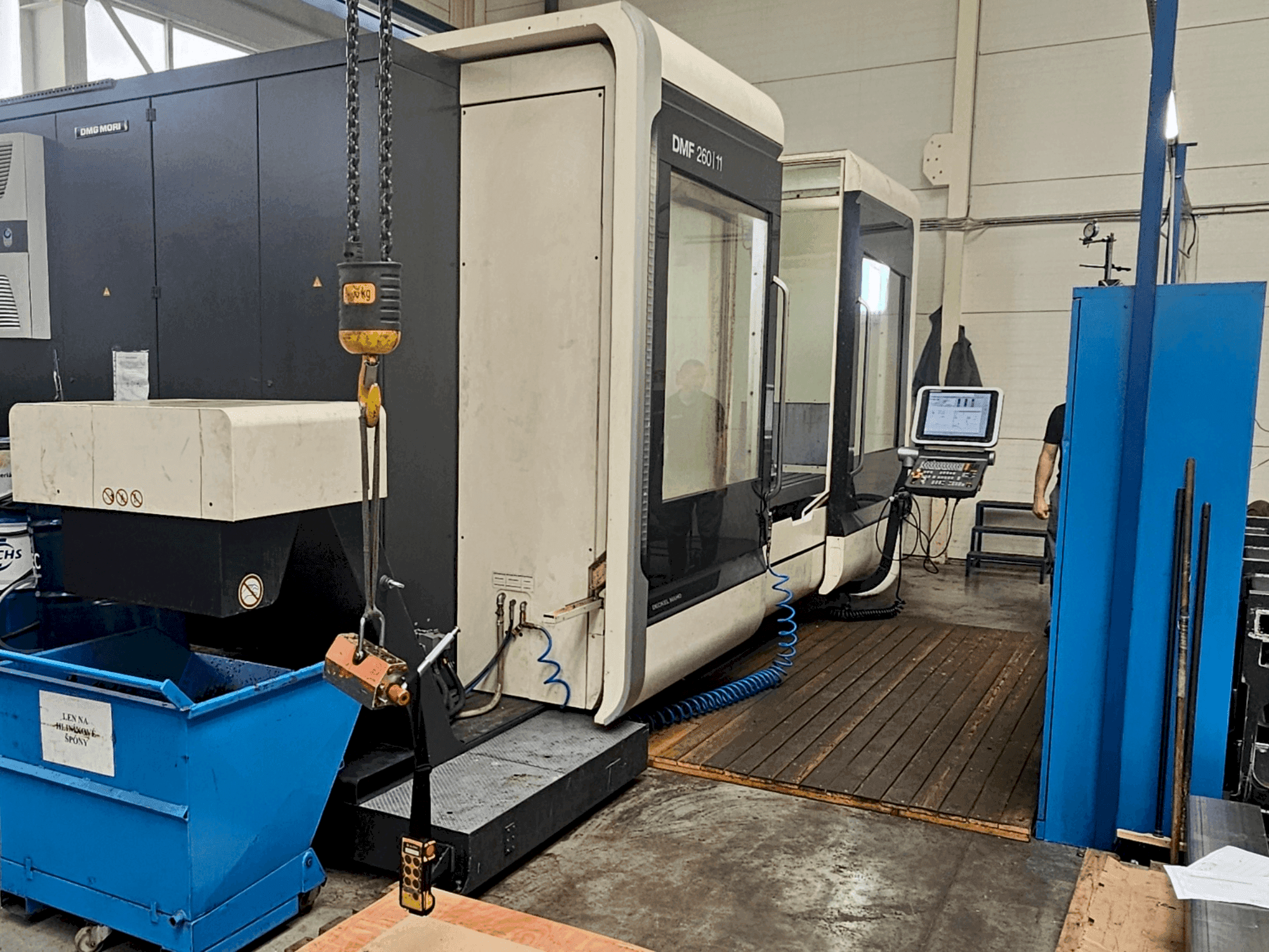 DMG MORI DMG MORI DMF 260/11 KGT-maskinen framifrån