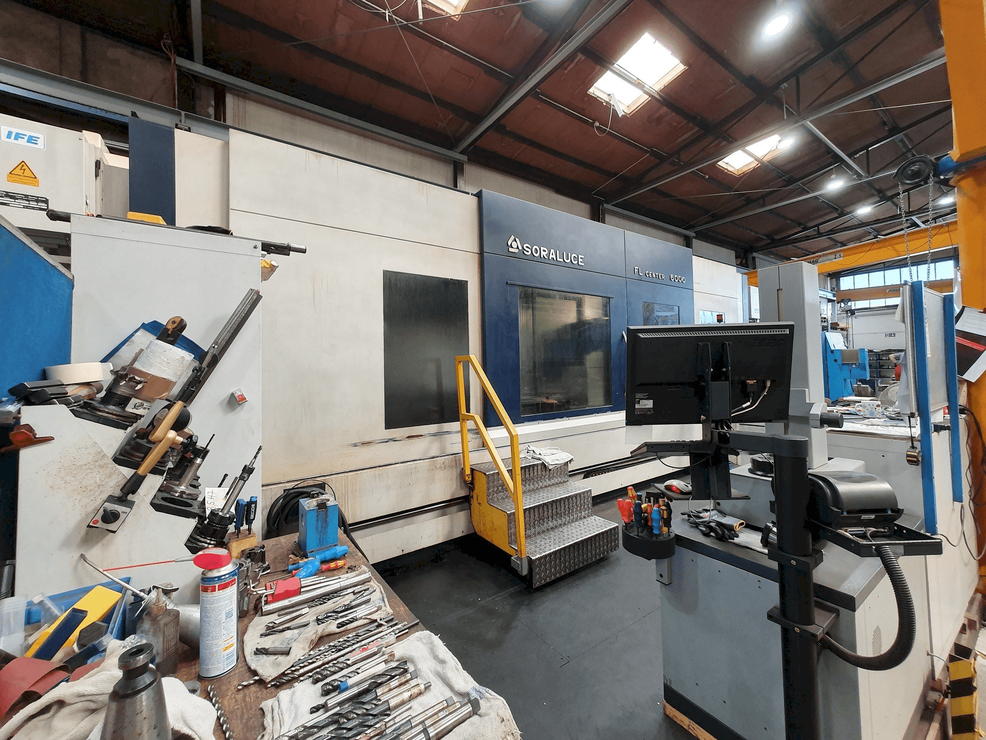 Soraluce FL 6000-maskinen framifrån