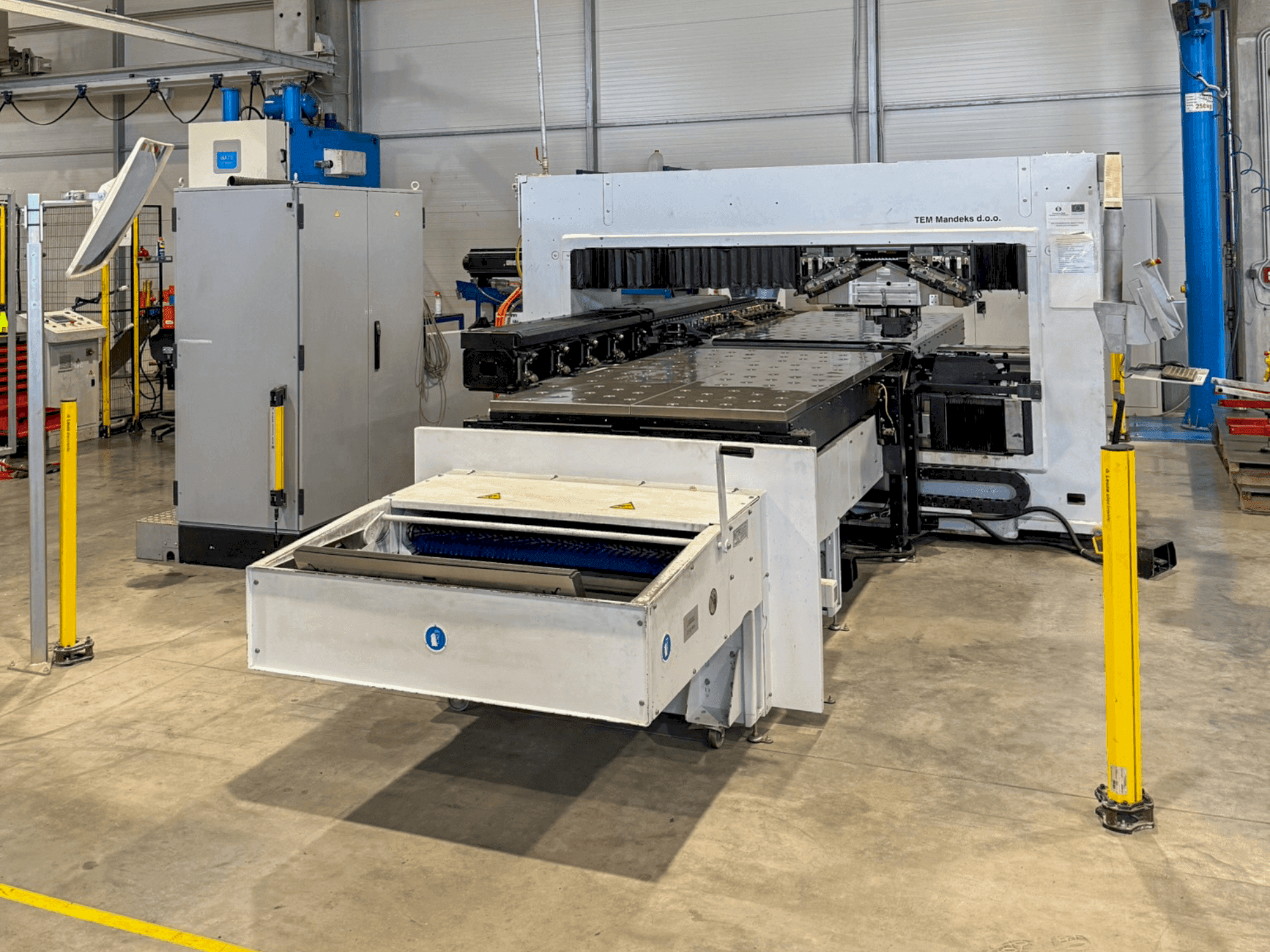 TRUMPF TruPunch 1000 (S19)-maskinen framifrån
