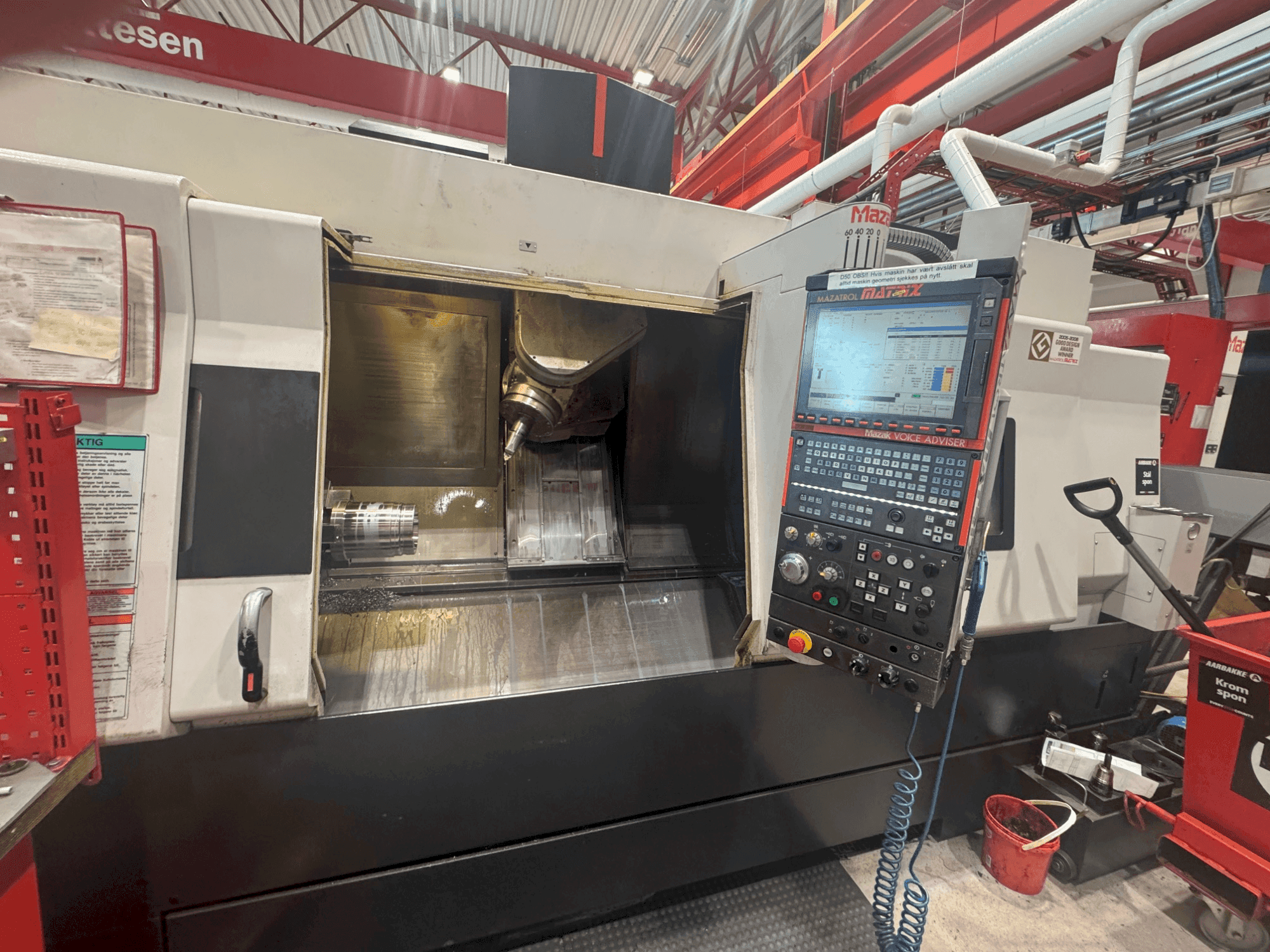 Mazak Integrex 400 IV-maskinen framifrån