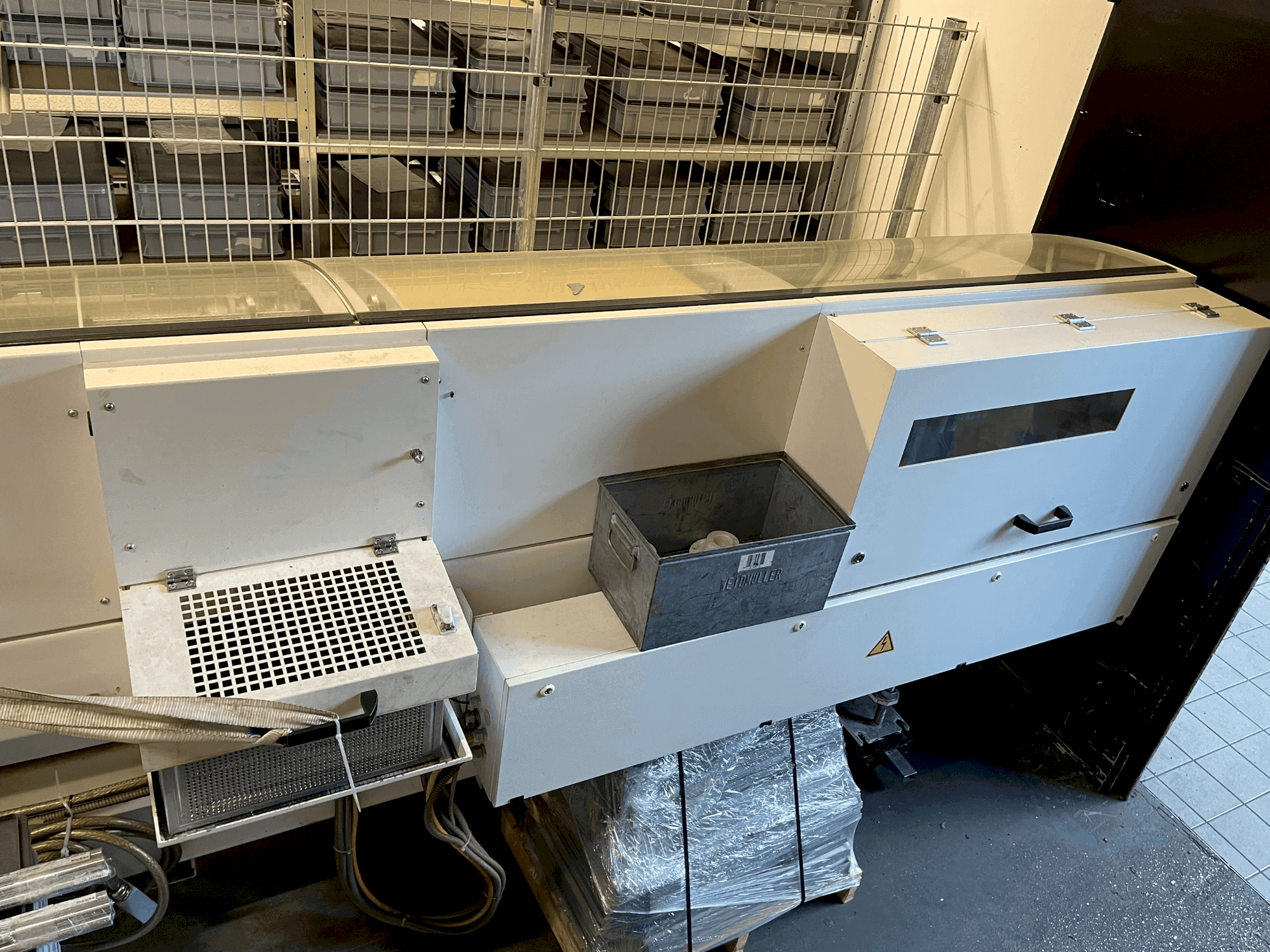 BREUNING PROFImat 80.8*270/8-maskinen framifrån