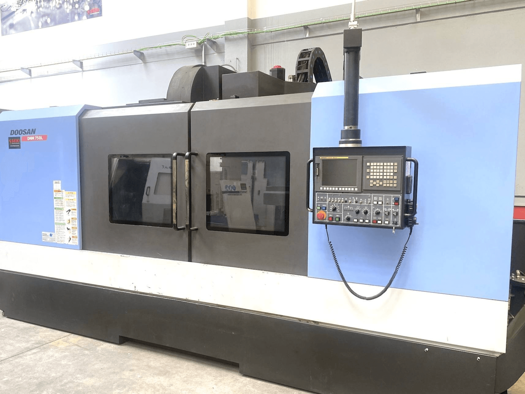 Doosan DNM 750L-maskinen framifrån