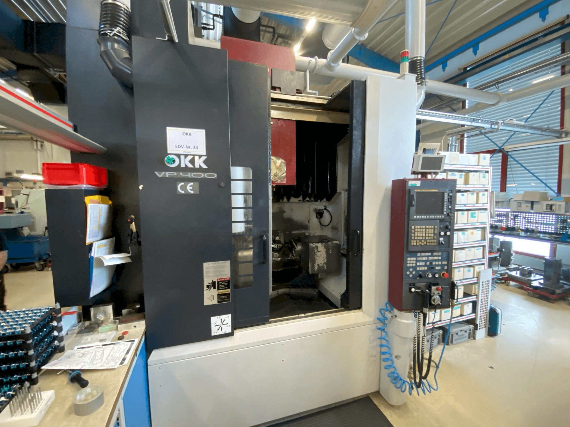 OKK VP400-maskinen framifrån