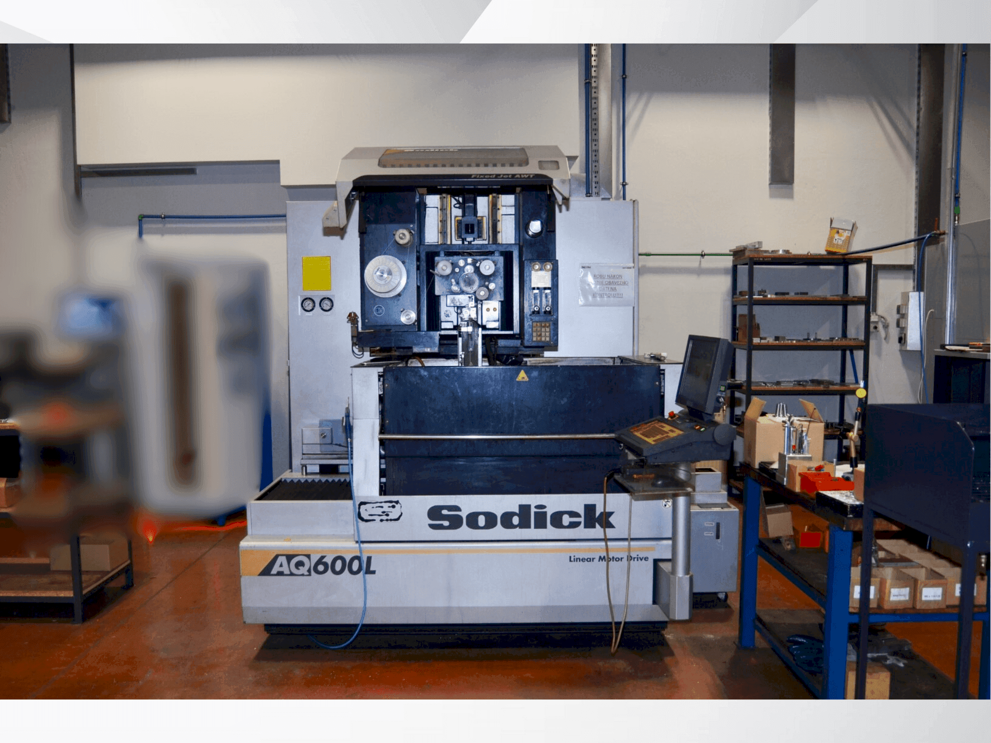 Sodick AQ 600L-maskinen framifrån