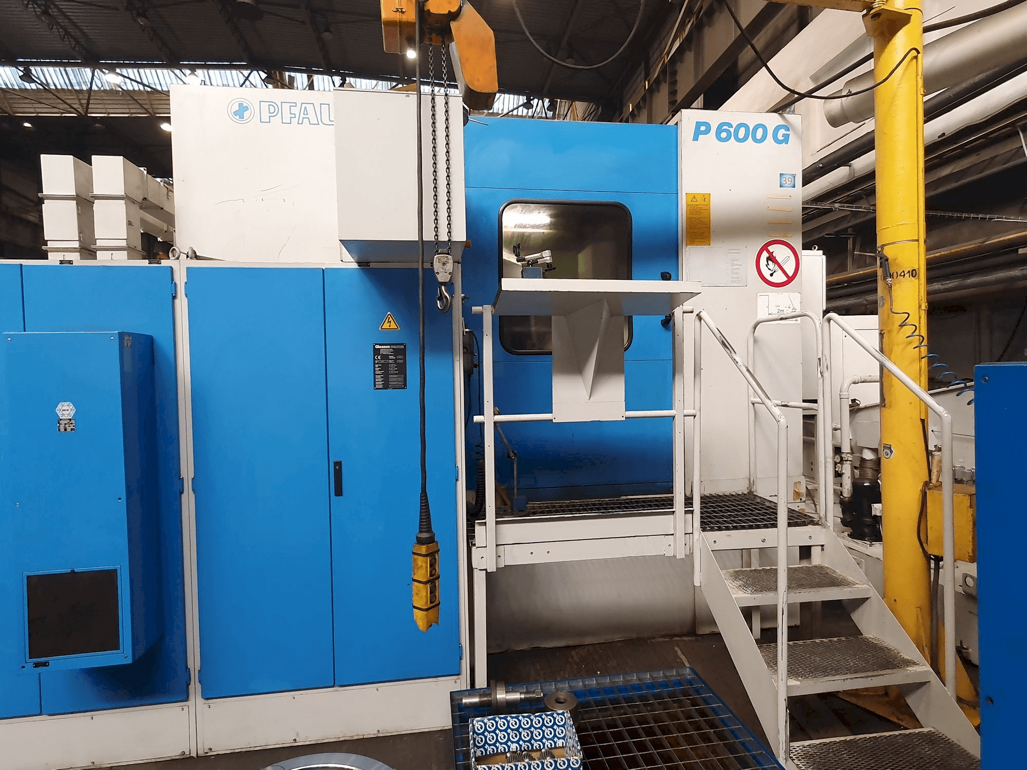 Gleason PFAUTER P 600G-maskinen framifrån