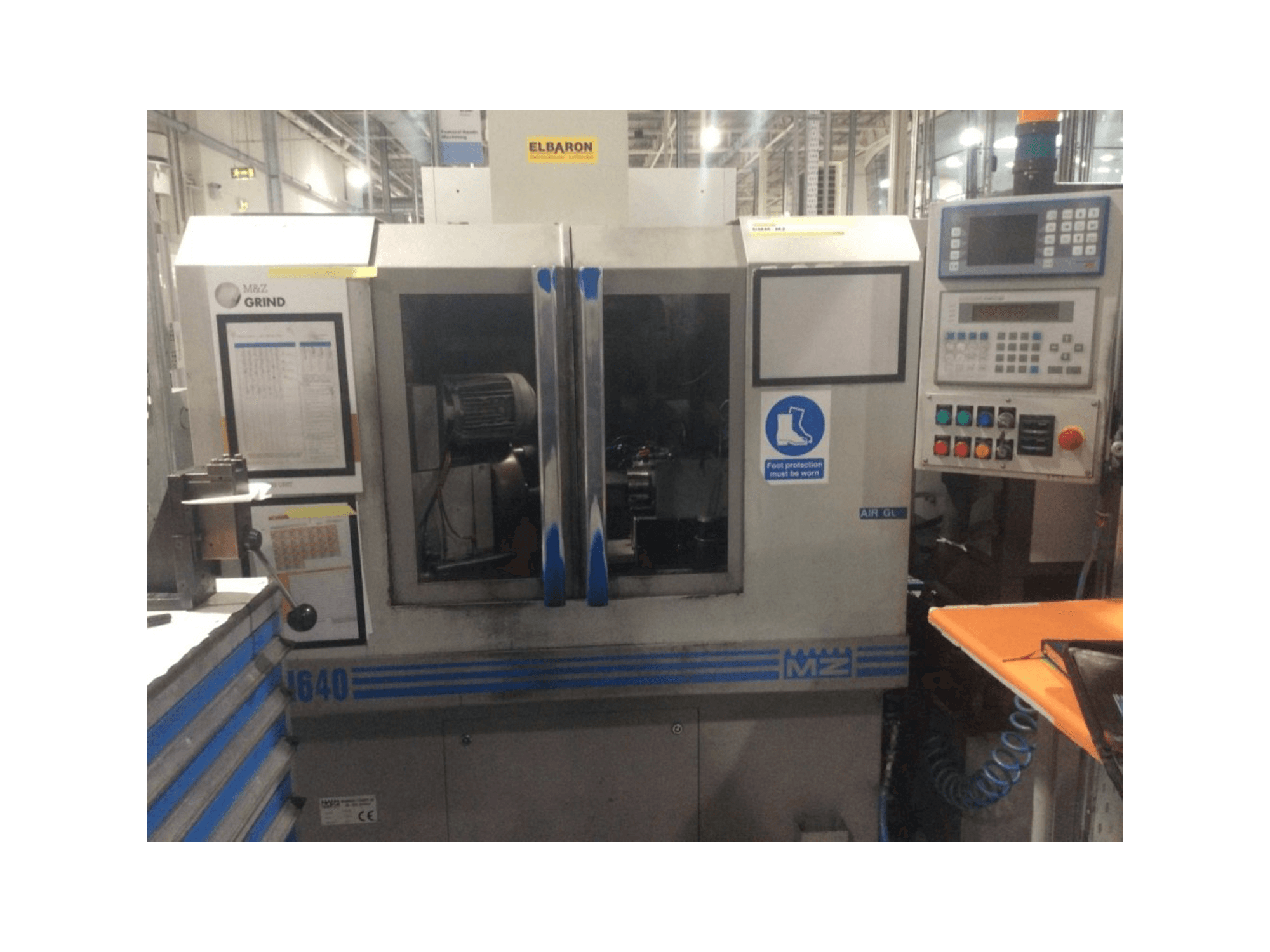 Monnier & Zahner M640 CNC-maskinen framifrån