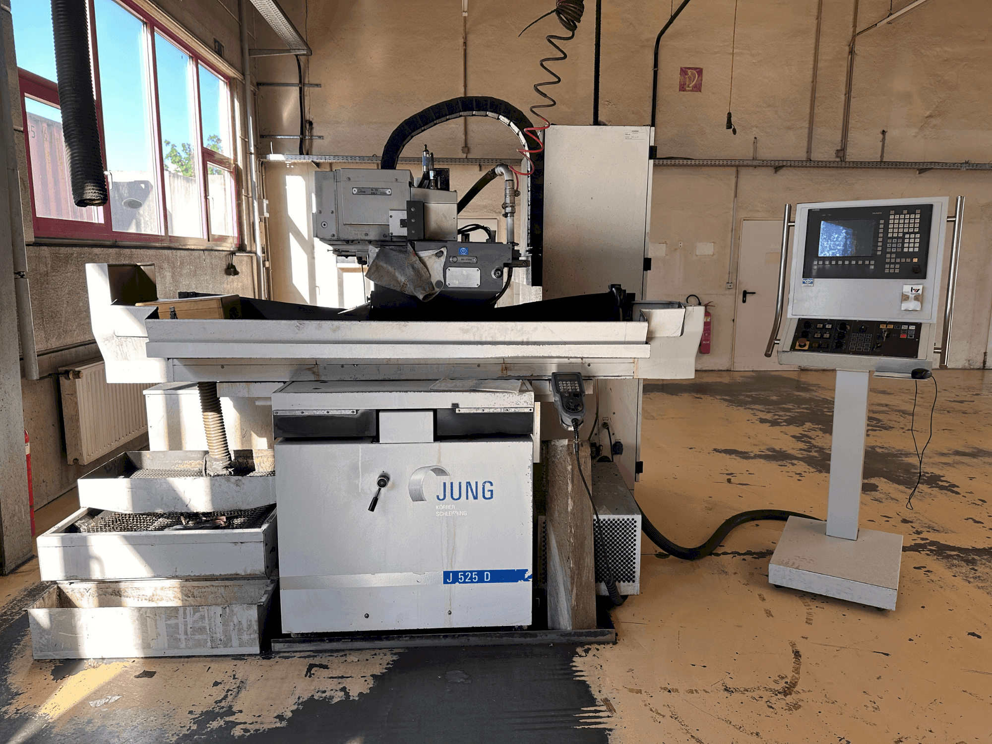 JUNG J 525-D-maskinen framifrån